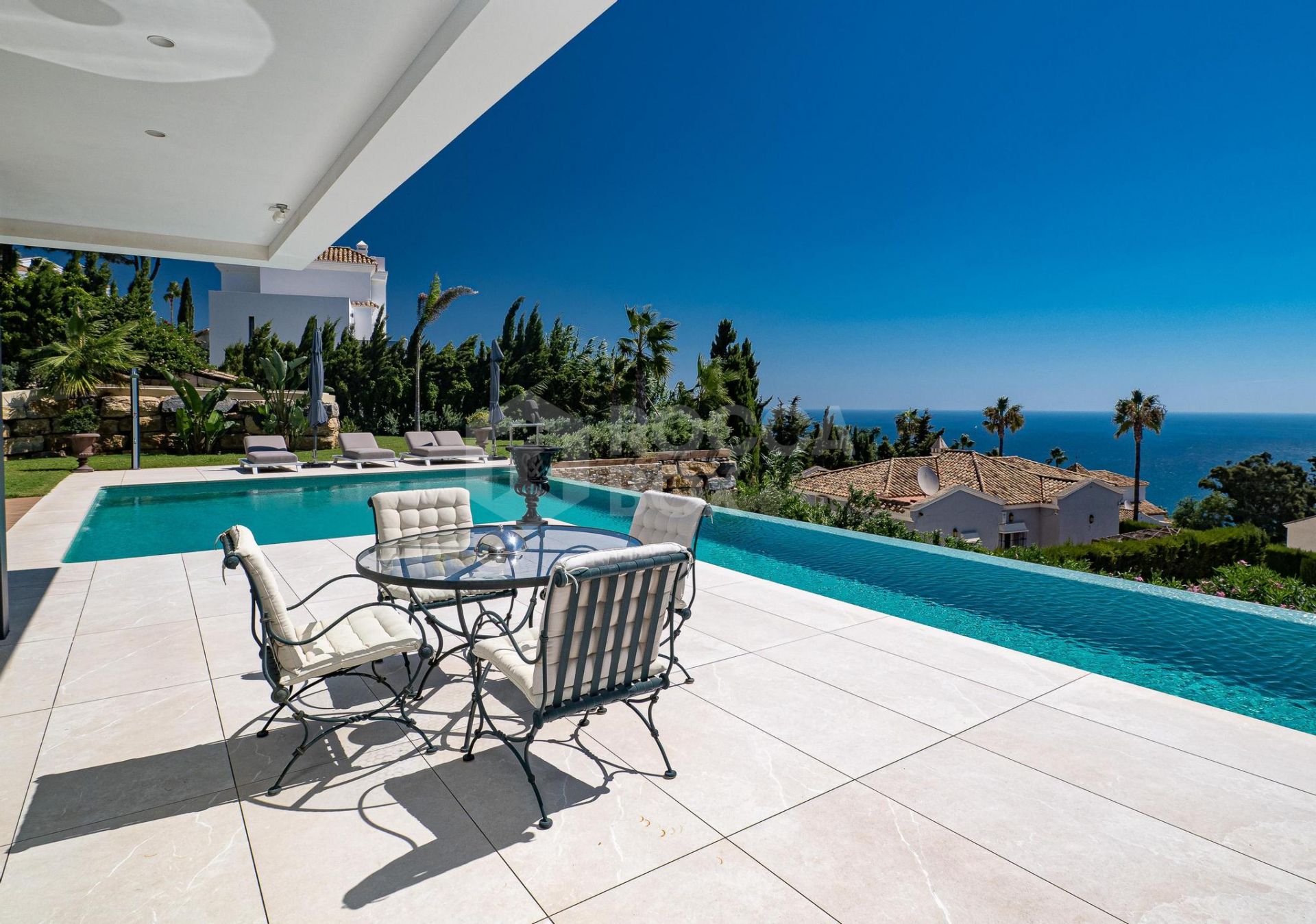 Luxury Villa with Panoramic Sea Views in La Paloma, Manilva