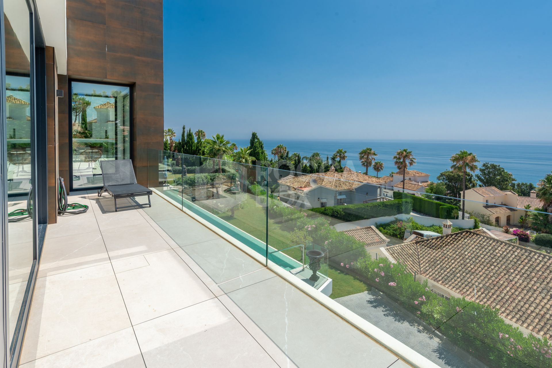 Luxury Villa with Panoramic Sea Views in La Paloma, Manilva