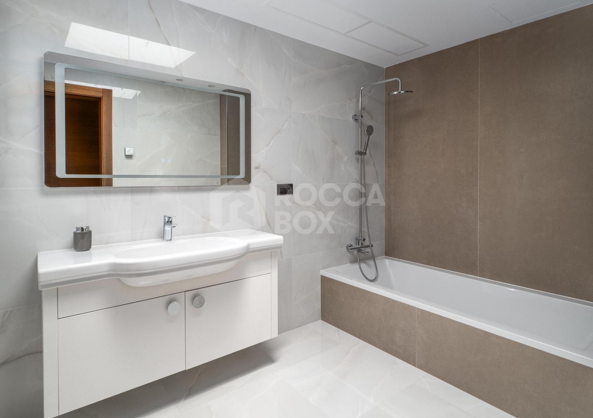 Luxury Villa with Panoramic Sea Views in La Paloma, Manilva