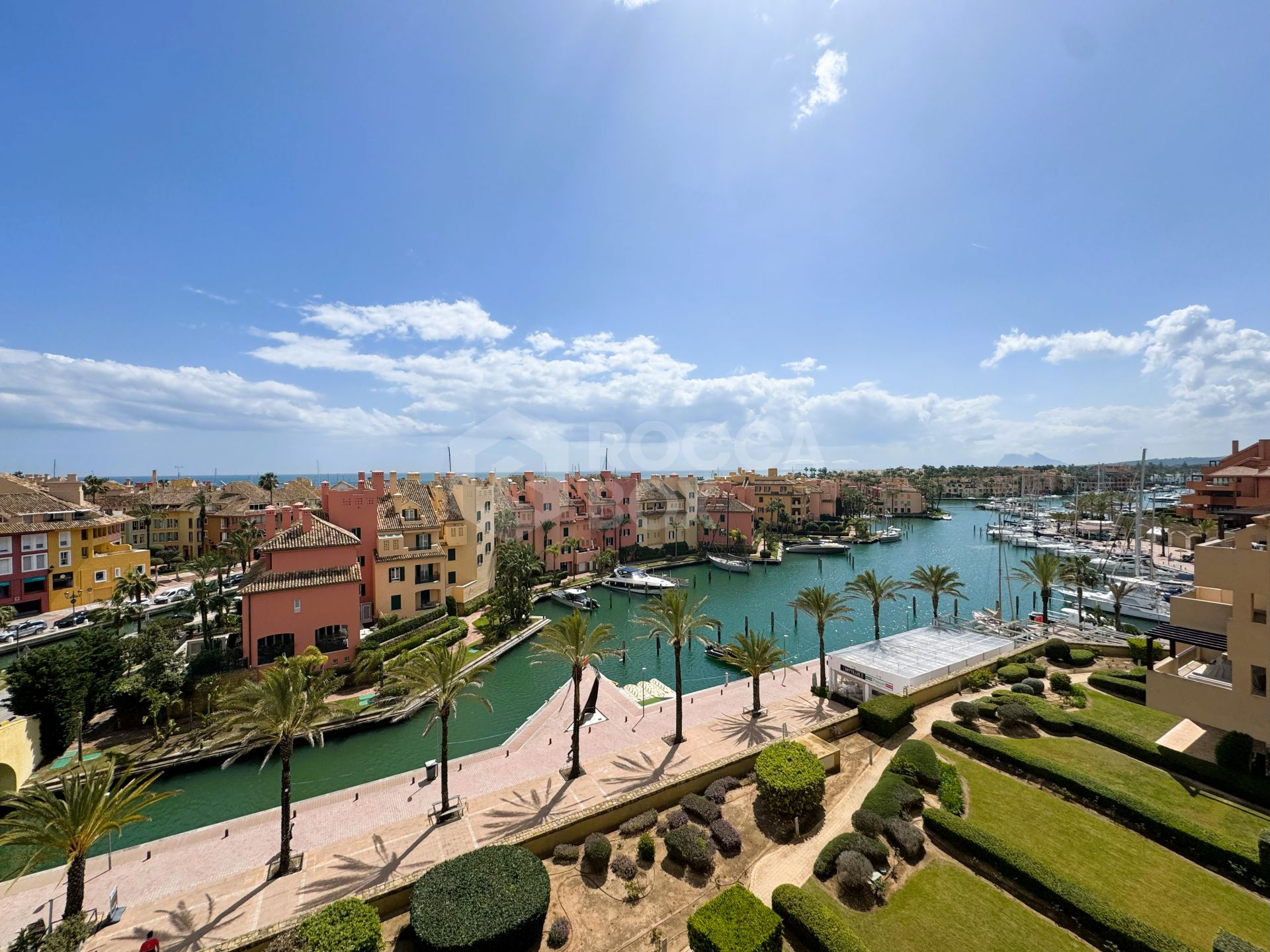 Elegant Penthouse in Ribera del Marlin, Sotogrande Marina