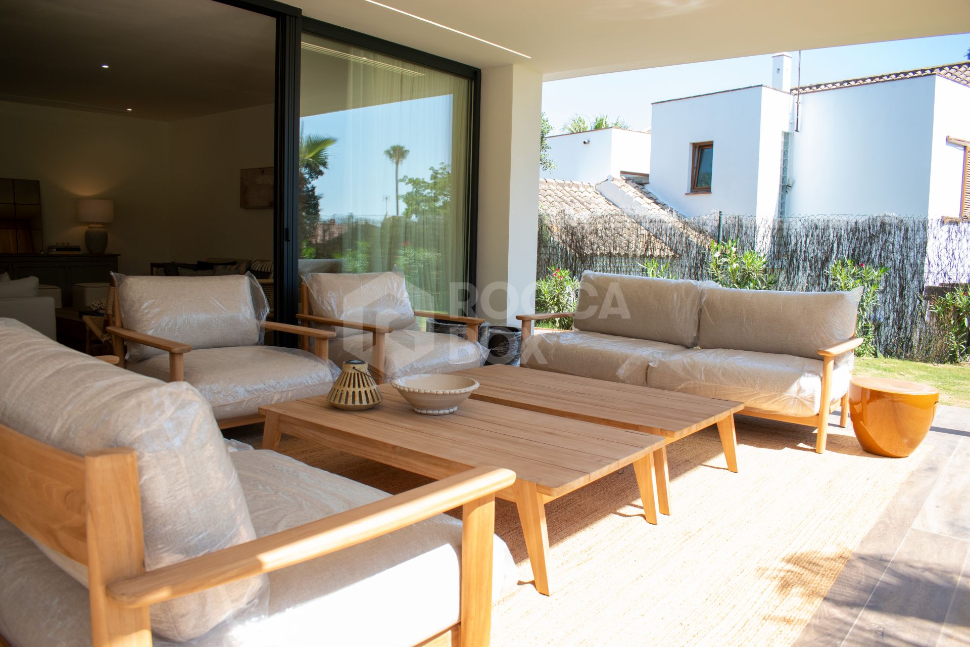 Villa KOA by Lago Architects: New Built Villa for Sale in Sotogrande Costa