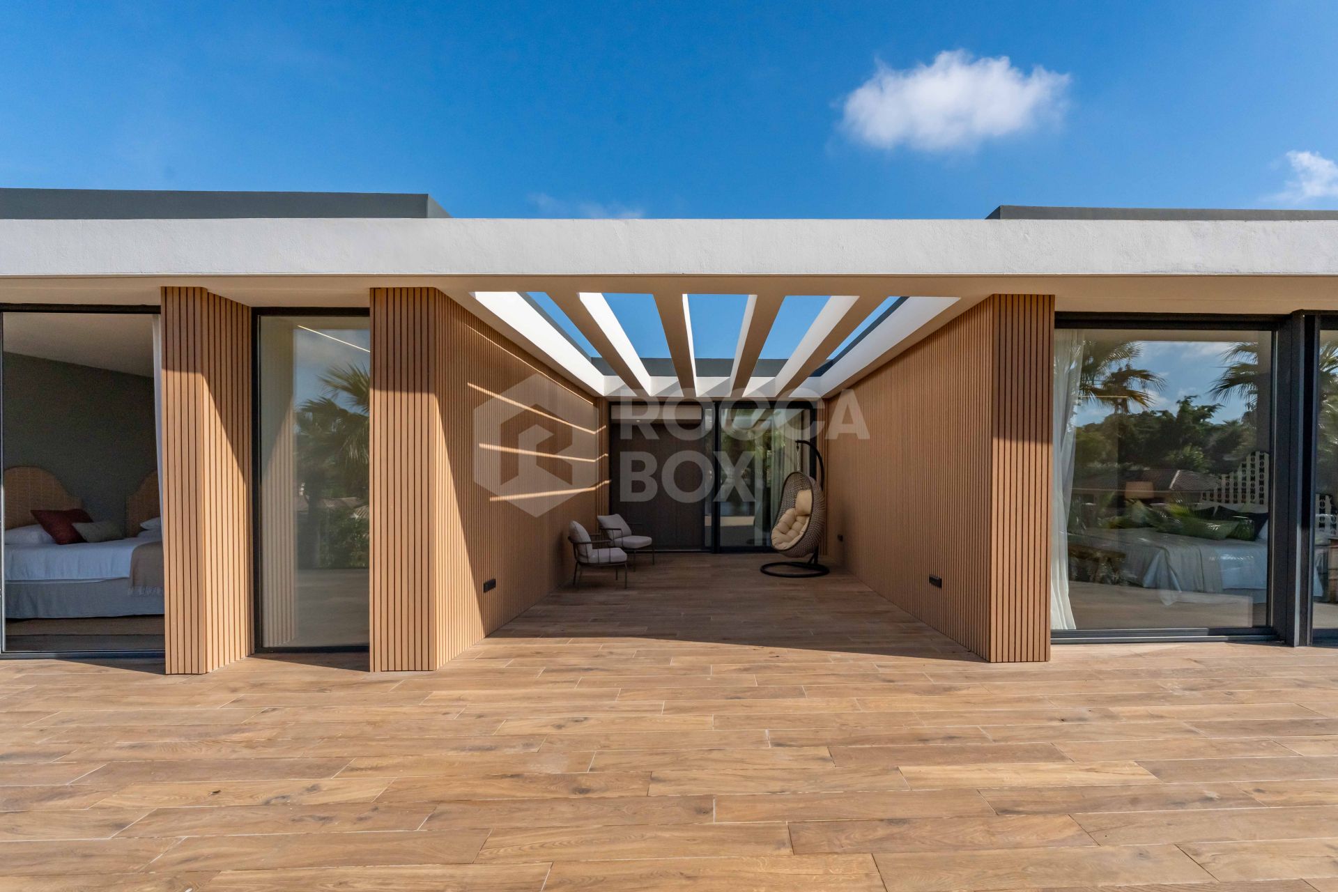 Villa KOA de Lago Architects: New build villa for sale in Sotogrande Costa