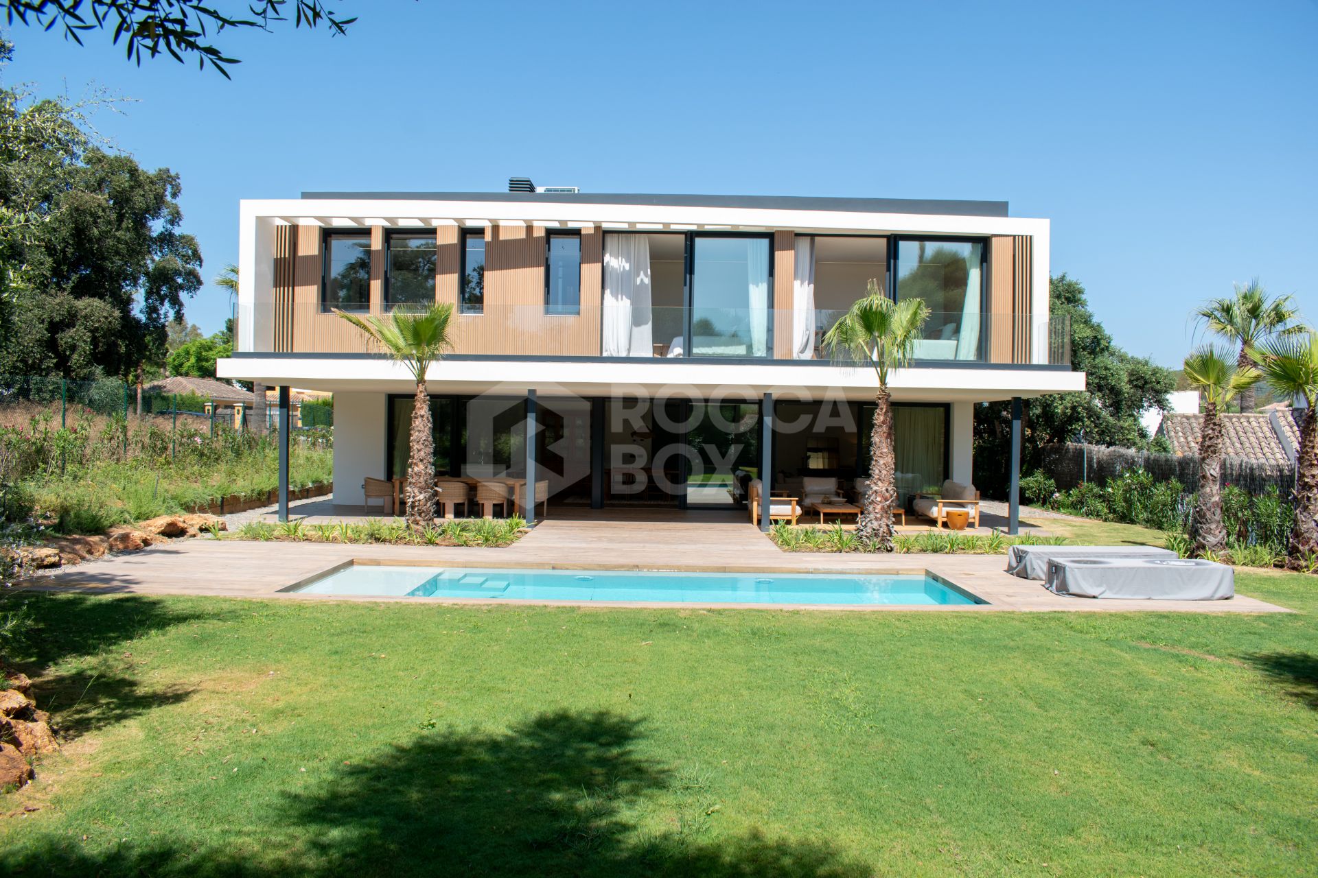 Villa KOA by Lago Architects: New Built Villa for Sale in Sotogrande Costa