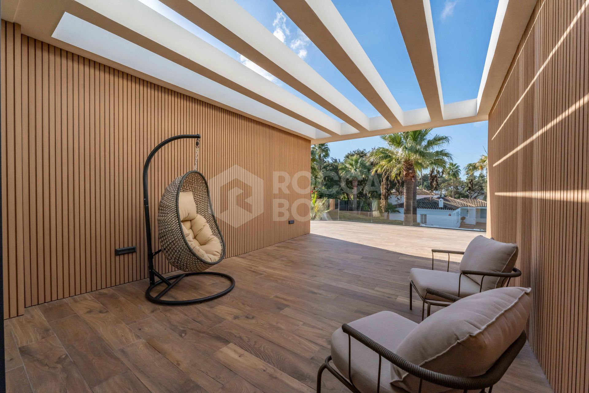 Villa KOA de Lago Architects: New build villa for sale in Sotogrande Costa