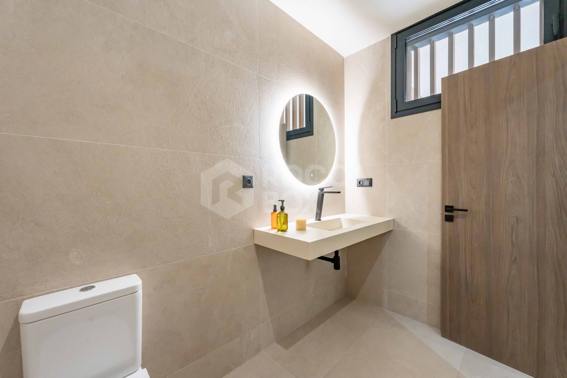 Villa KOA de Lago Architects: New build villa for sale in Sotogrande Costa