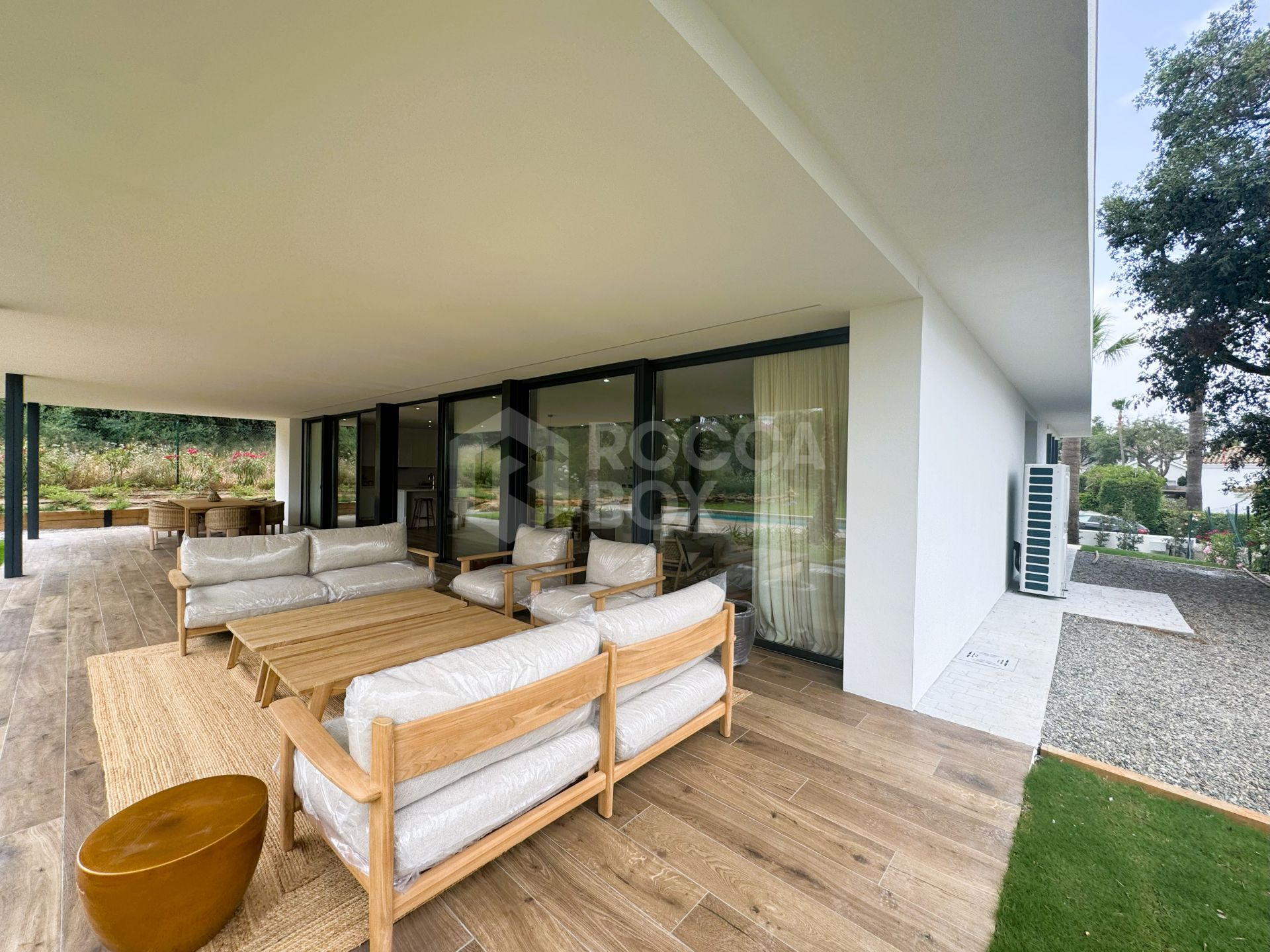 Villa KOA by Lago Architects: New Built Villa for Sale in Sotogrande Costa