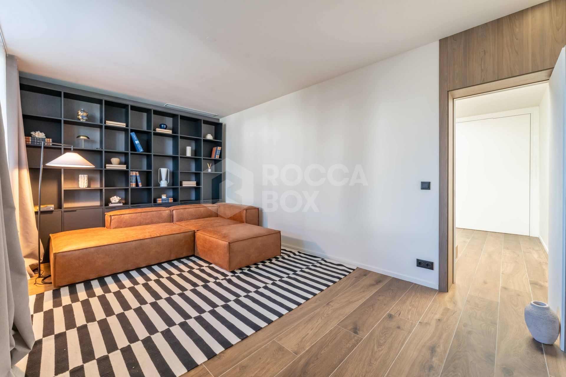 Villa KOA de Lago Architects: New build villa for sale in Sotogrande Costa