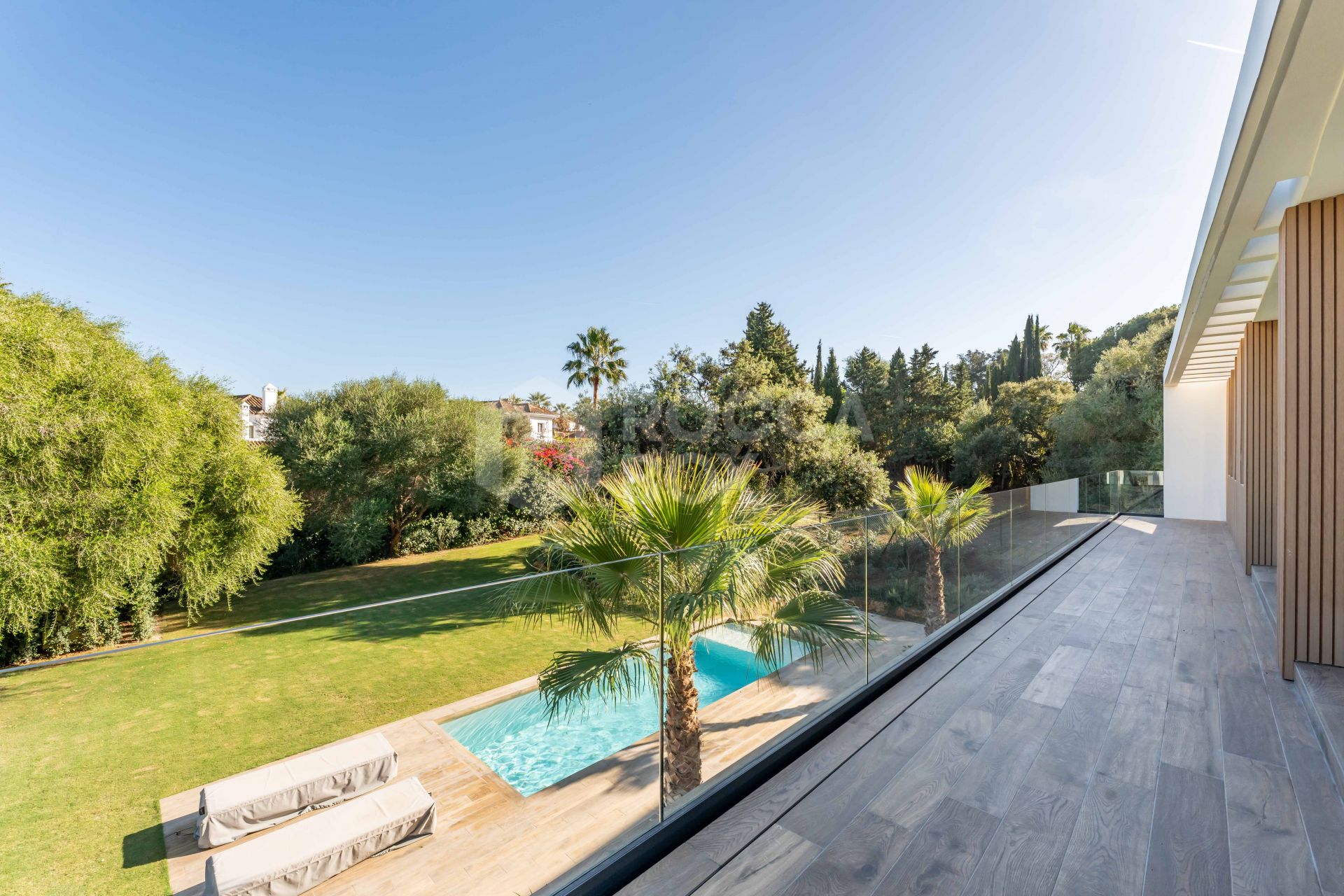 Villa KOA de Lago Architects: New build villa for sale in Sotogrande Costa