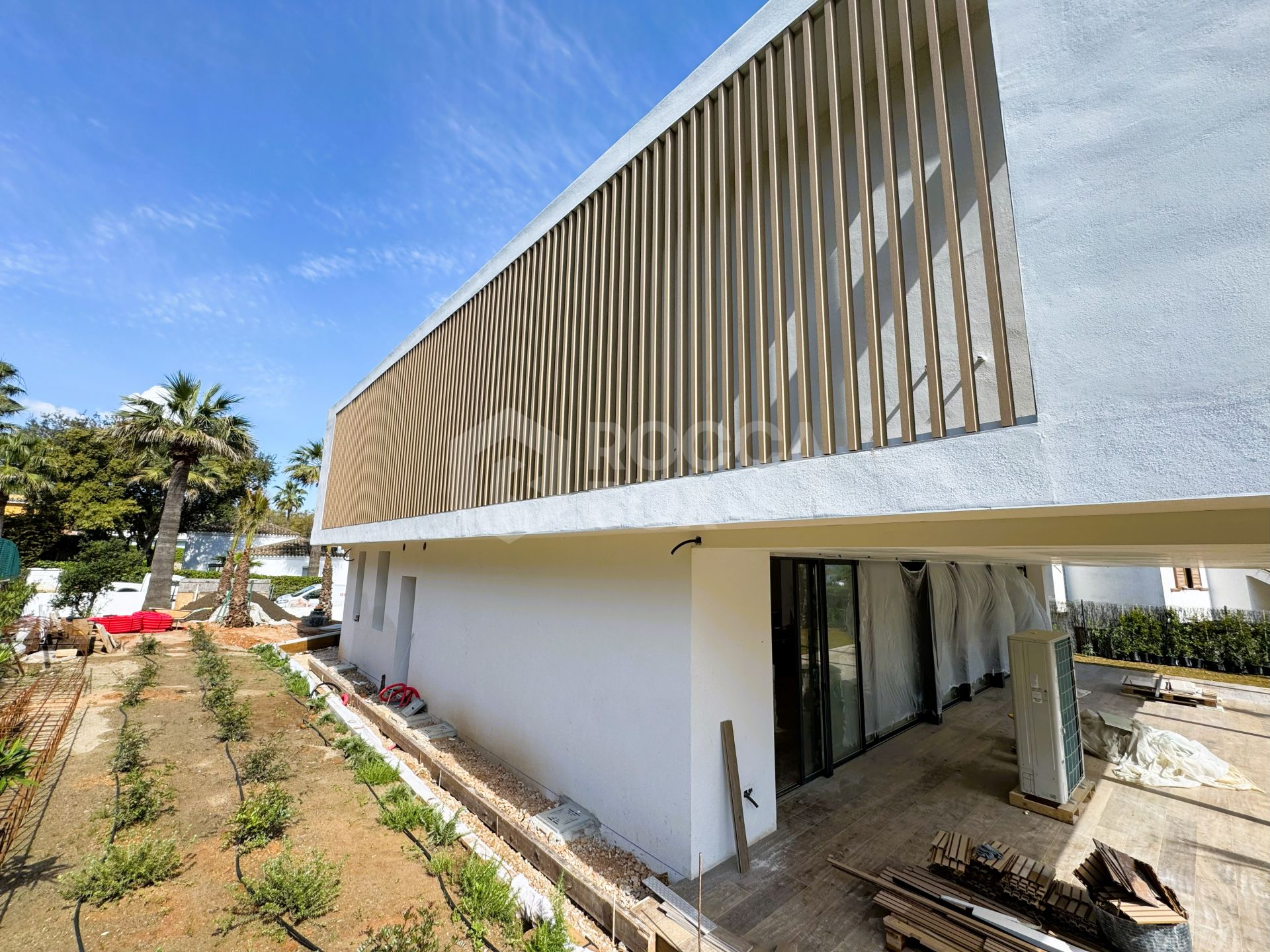 Villa KOA: Contemporary Five-Bedroom Villa in Sotogrande Costa