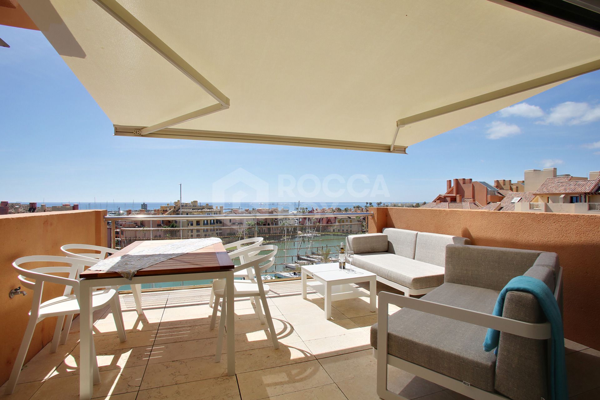 Exquisite Penthouse in Ribera del Marlin, Sotogrande Marina