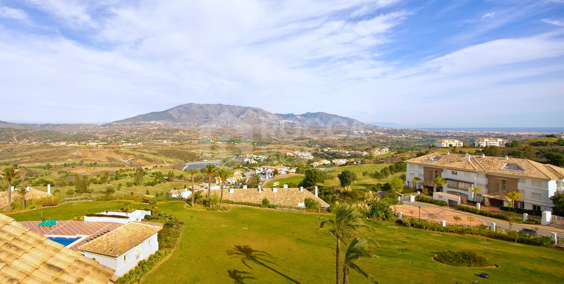 Outstanding frontline golf duplex penthouse