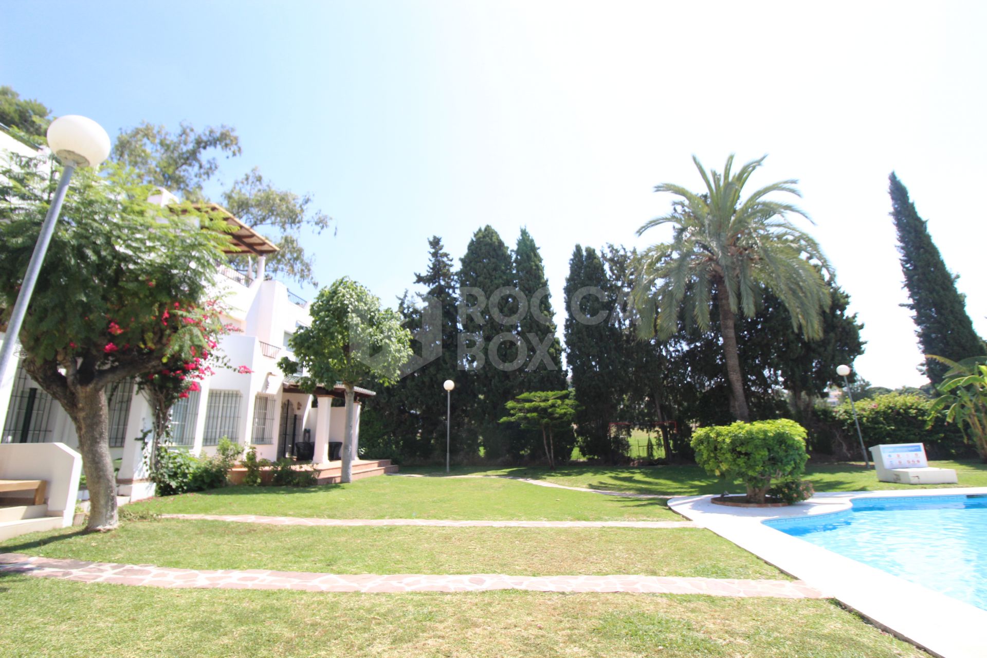 Presiosa adosada en 1a Linea del Golf Los Naranjos