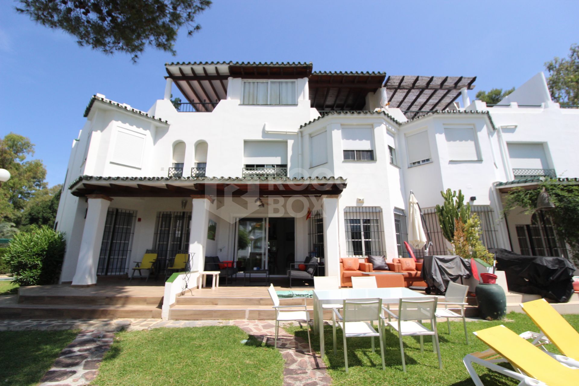 Presiosa adosada en 1a Linea del Golf Los Naranjos