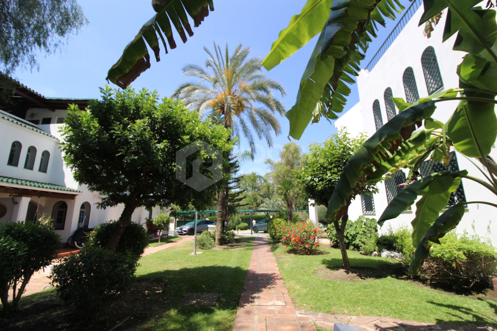 Presiosa adosada en 1a Linea del Golf Los Naranjos