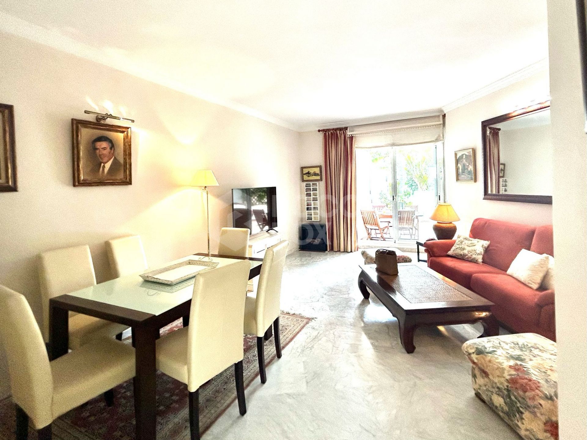 OPORTUNITY IN GOLDEN MILE! GRATE APARTMENT OF 3 BED!