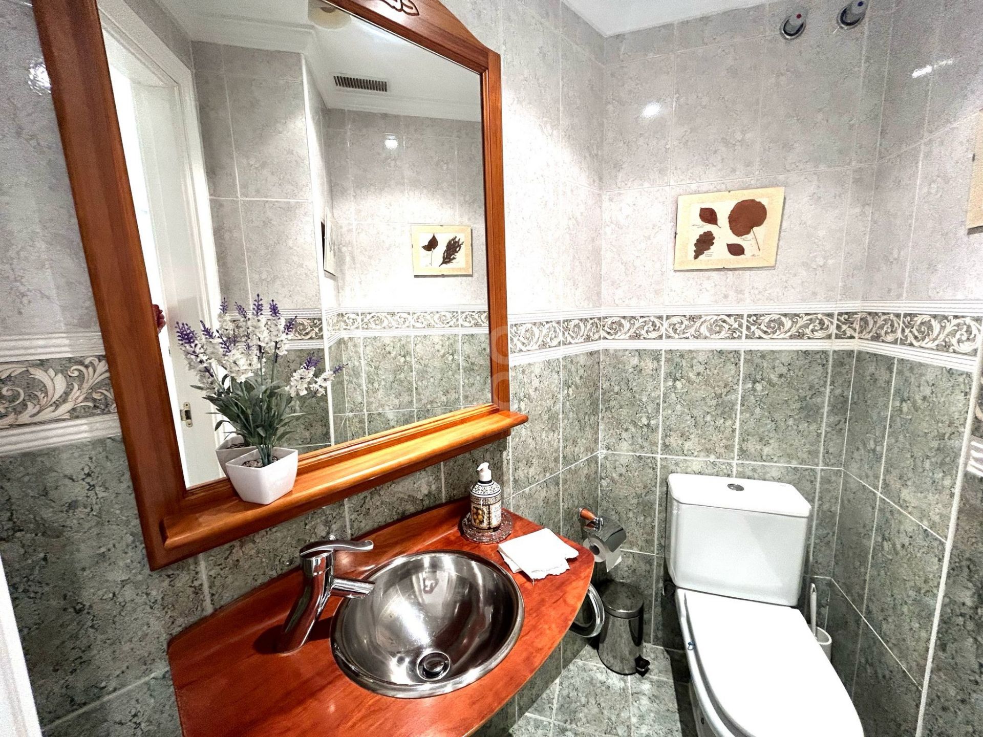 OPORTUNITY IN GOLDEN MILE! GRATE APARTMENT OF 3 BED!