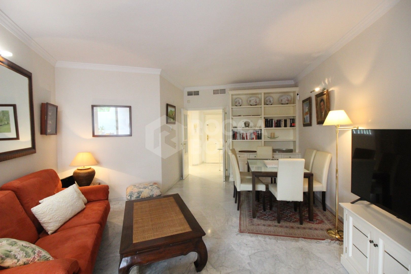 OPORTUNITY IN GOLDEN MILE! GRATE APARTMENT OF 3 BED!