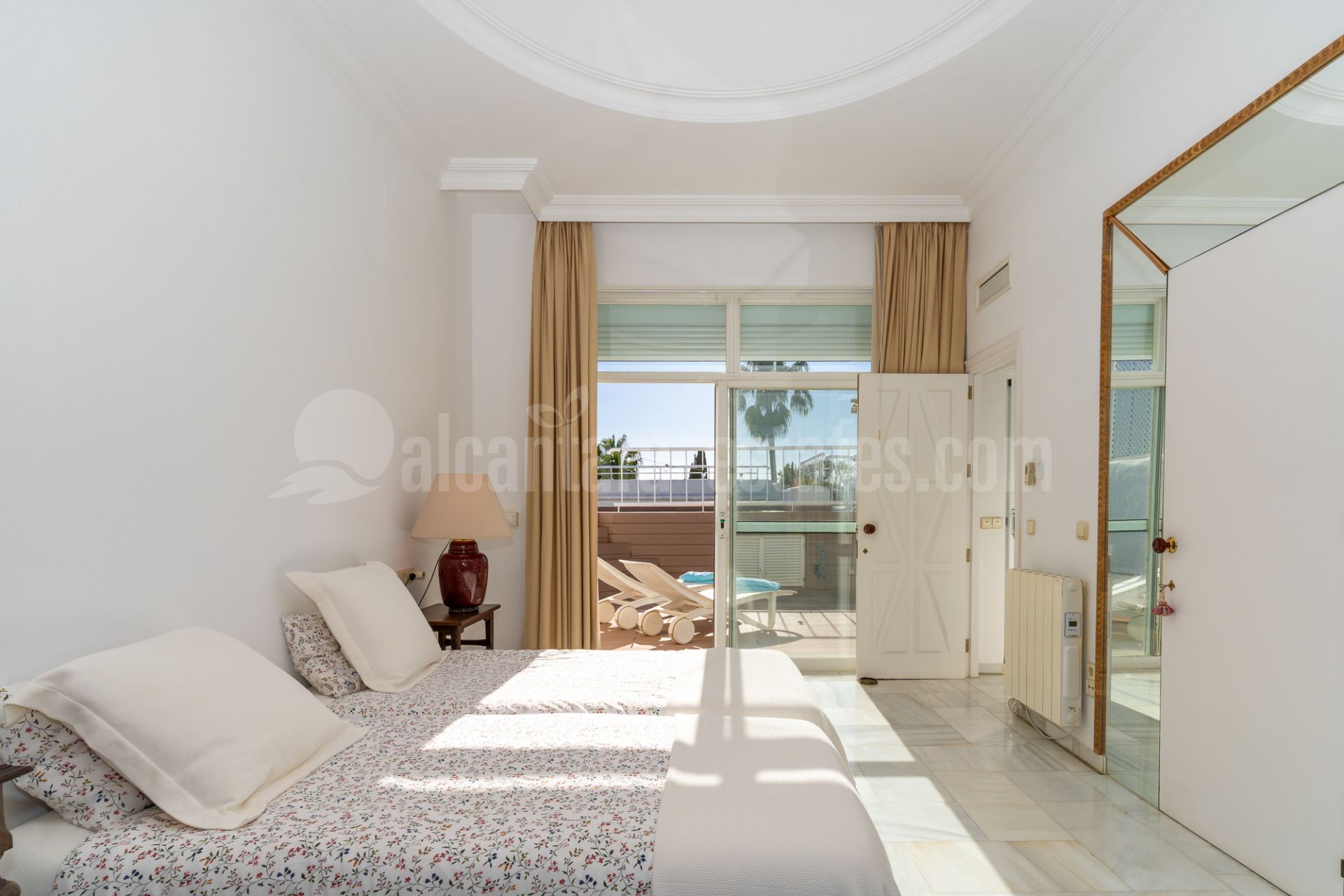 Duplex Penthouse in Marbella Golden Mile, Marbella