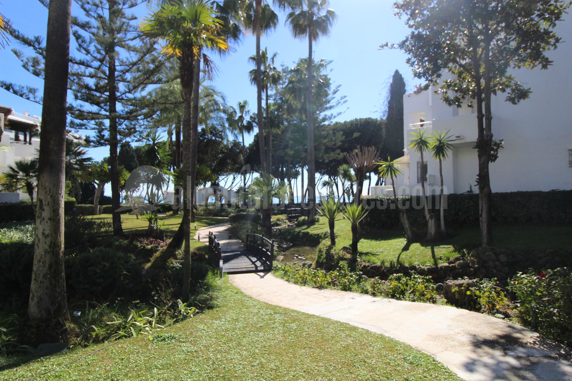 Duplex Penthouse in Marbella Golden Mile, Marbella