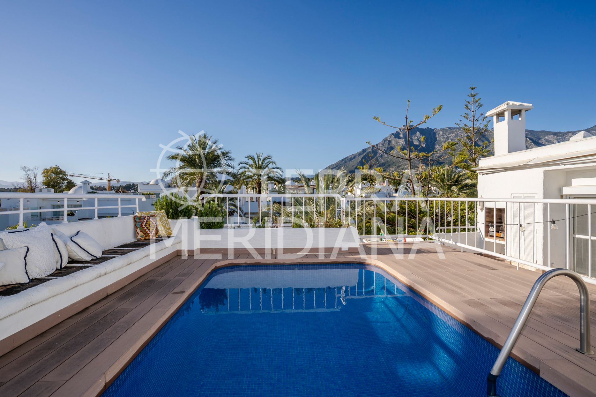 Duplex Penthouse in Marbella Golden Mile, Marbella