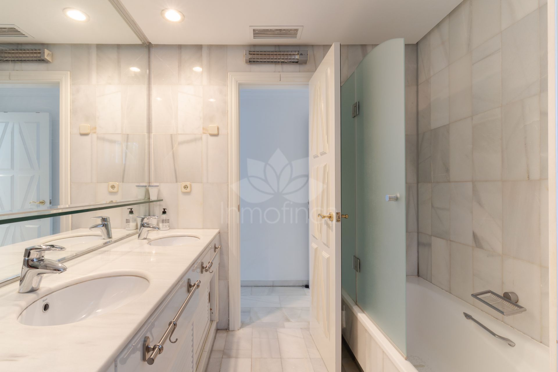 Atico Duplex en Marbella Golden Mile, Marbella