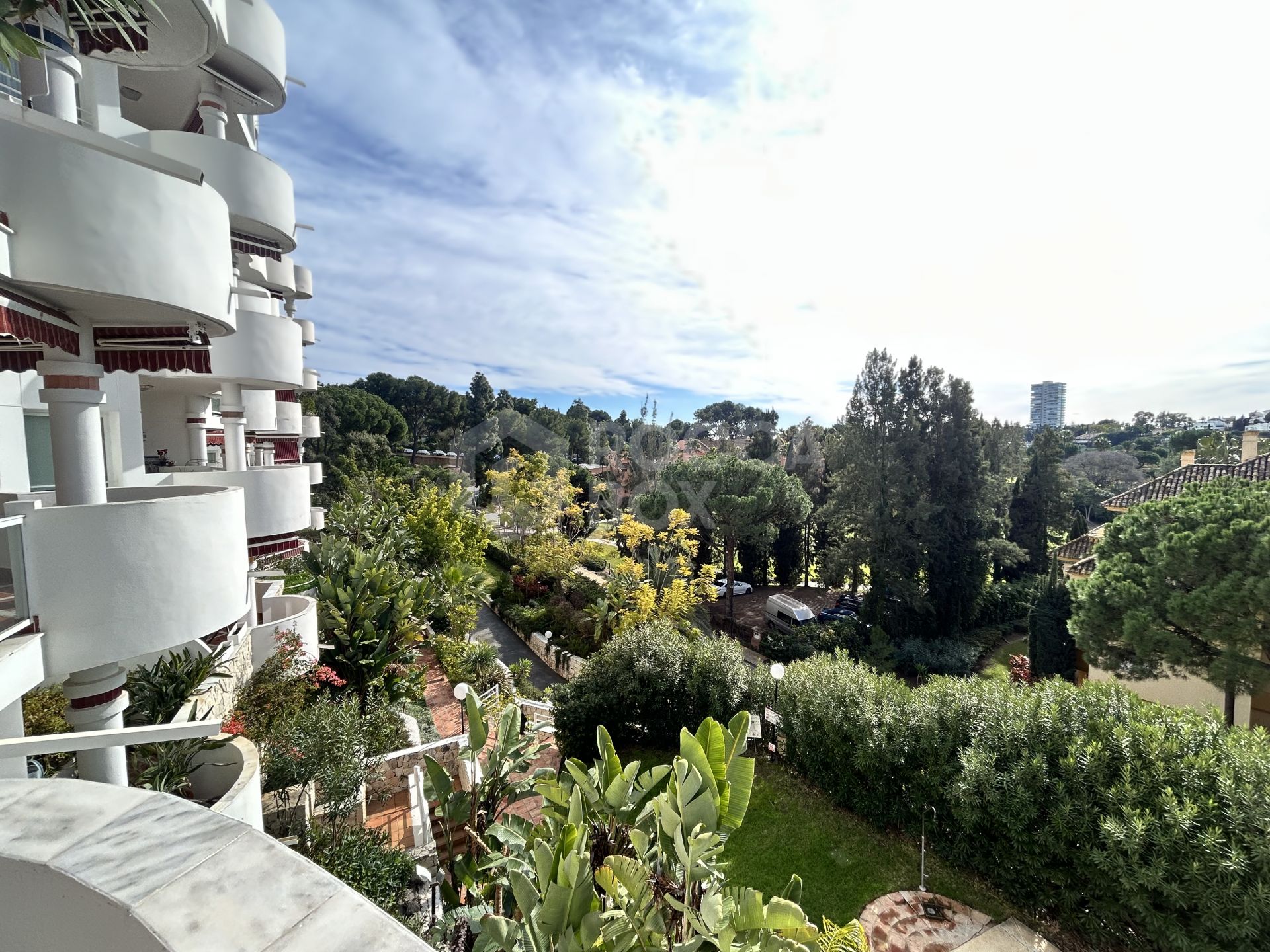 AMAZING APARTMENT WITH PRECIOUS VIEWS IN REAL RIO GOLF