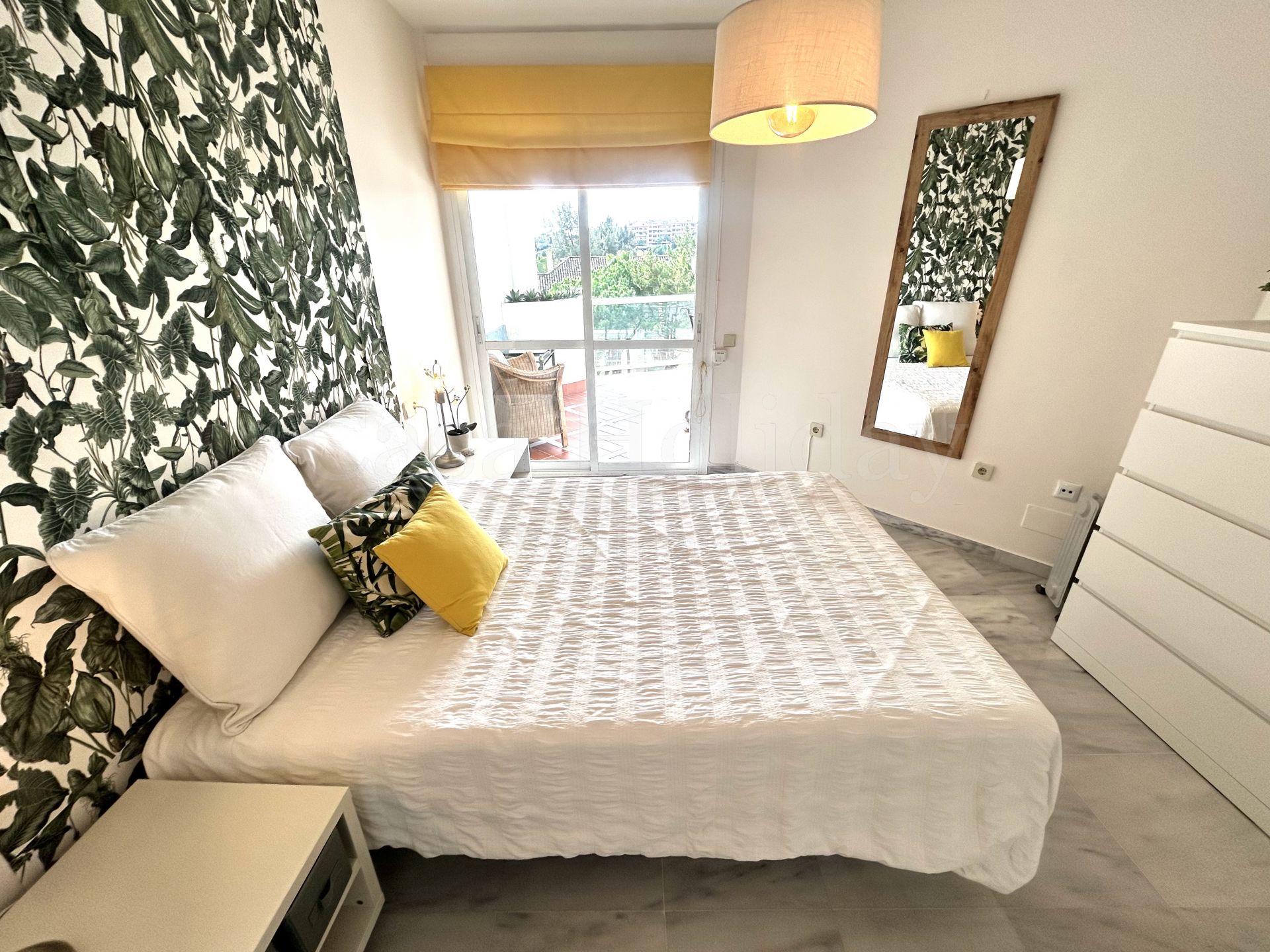 Apartamento en Rio Real Golf, Marbella