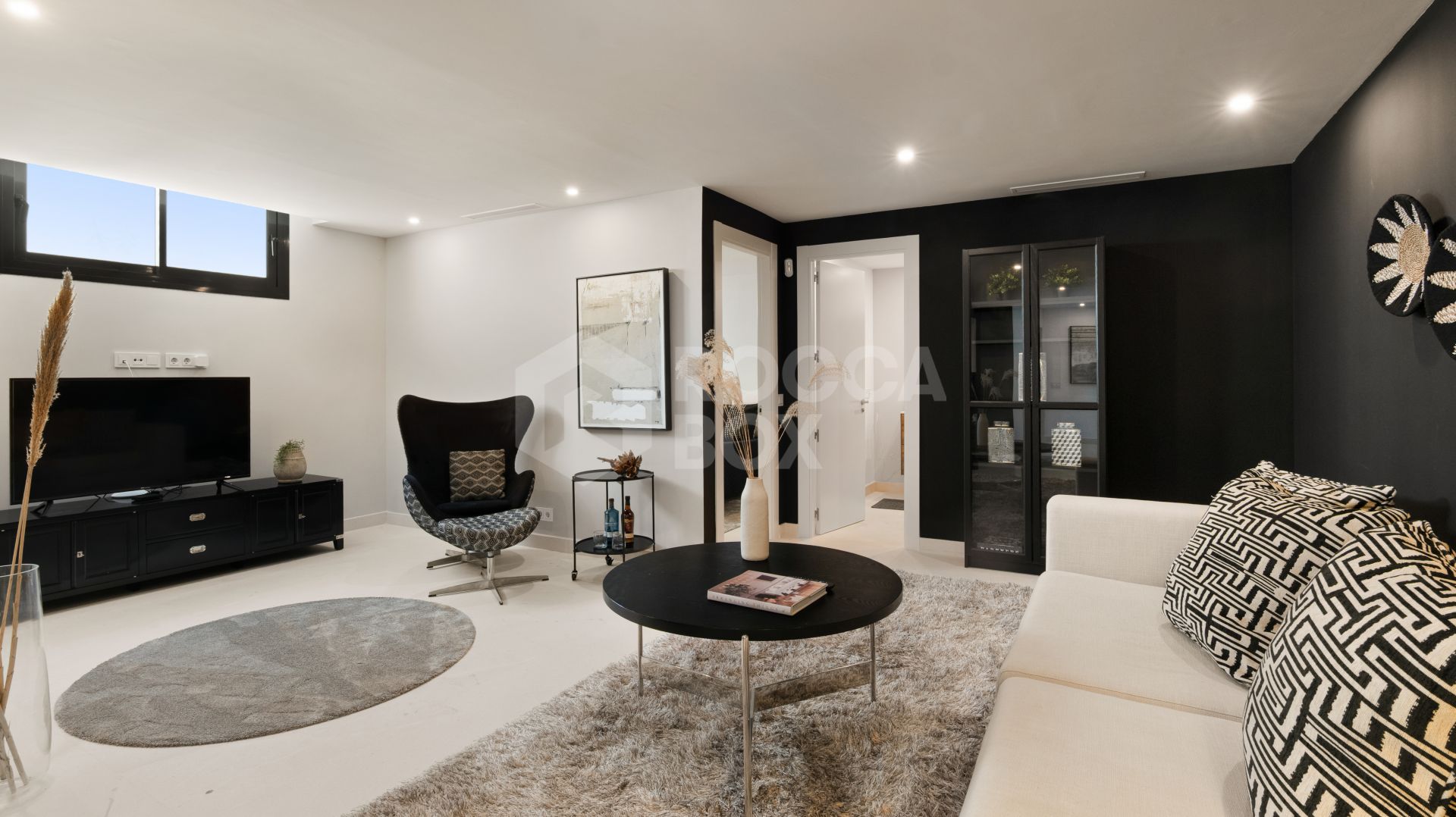 Located in Marbella East’s sought-after Cabopino area—famous for its marina, sandy beaches, and top golf courses—this property offers a perfect blend of relaxed coastal living and upscale convenience.