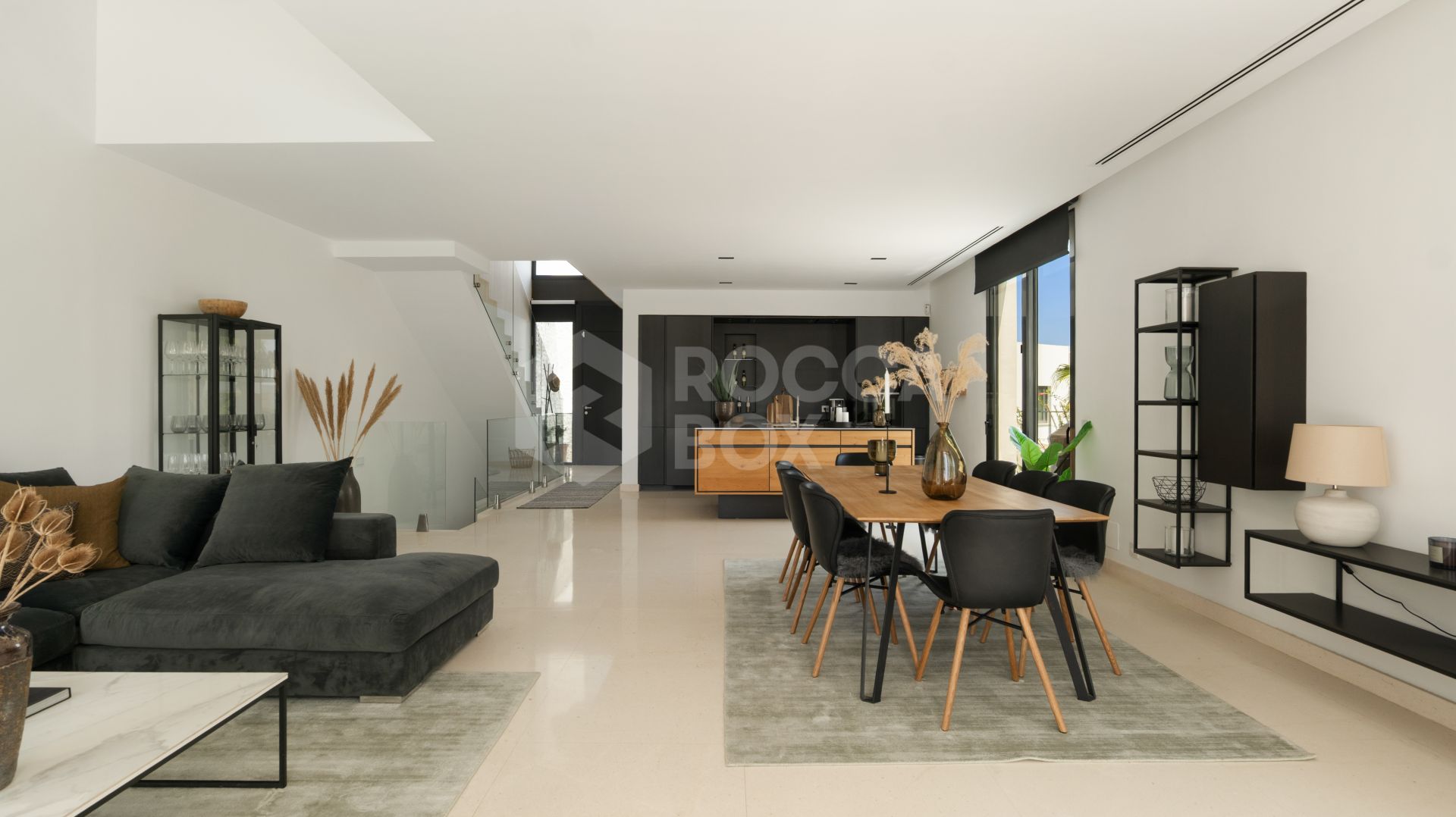 Located in Marbella East’s sought-after Cabopino area—famous for its marina, sandy beaches, and top golf courses—this property offers a perfect blend of relaxed coastal living and upscale convenience.