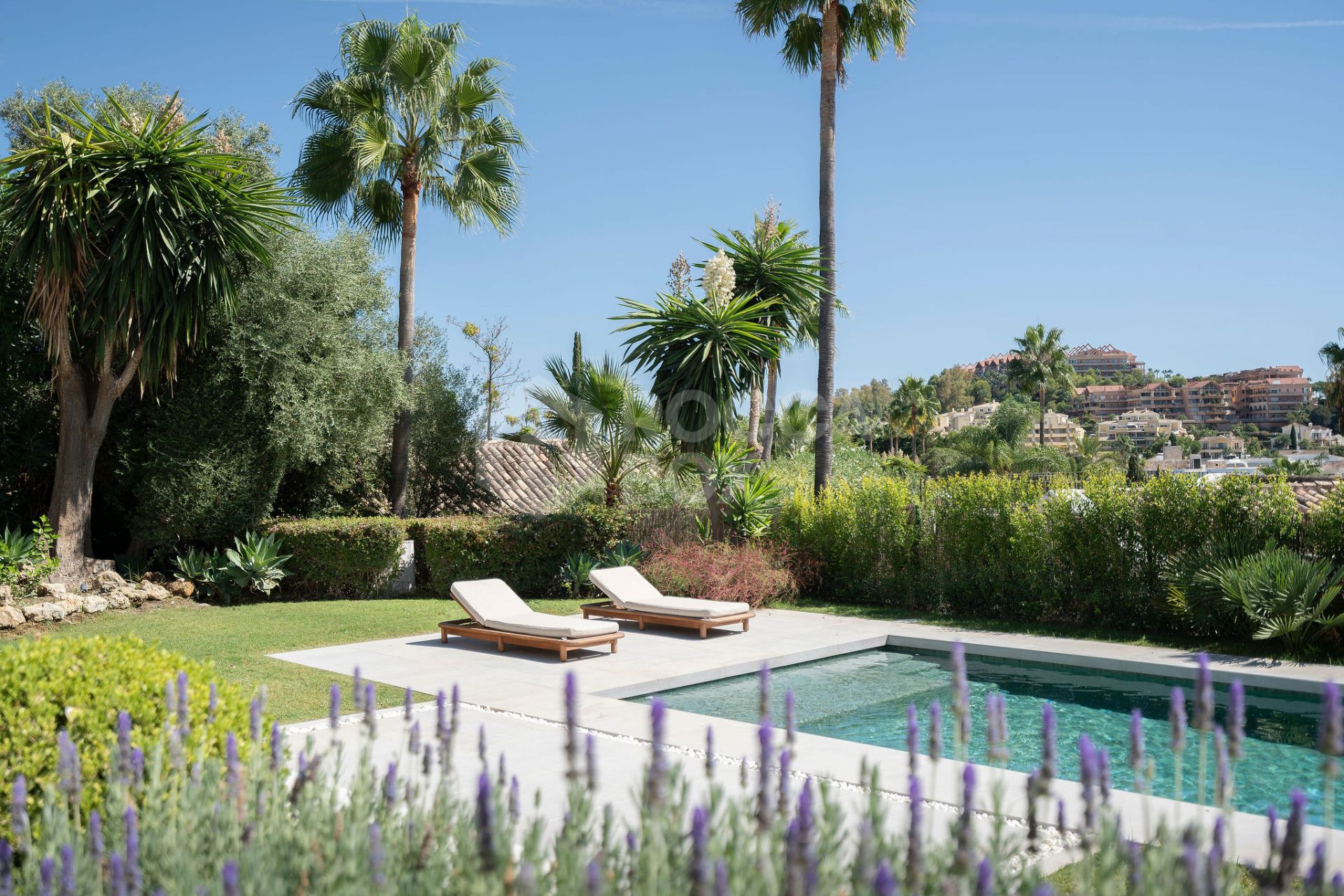 Welcome to Villa Rosalia — Refined Luxury with Stunning Seaviews in Nueva Andalucía, Marbella