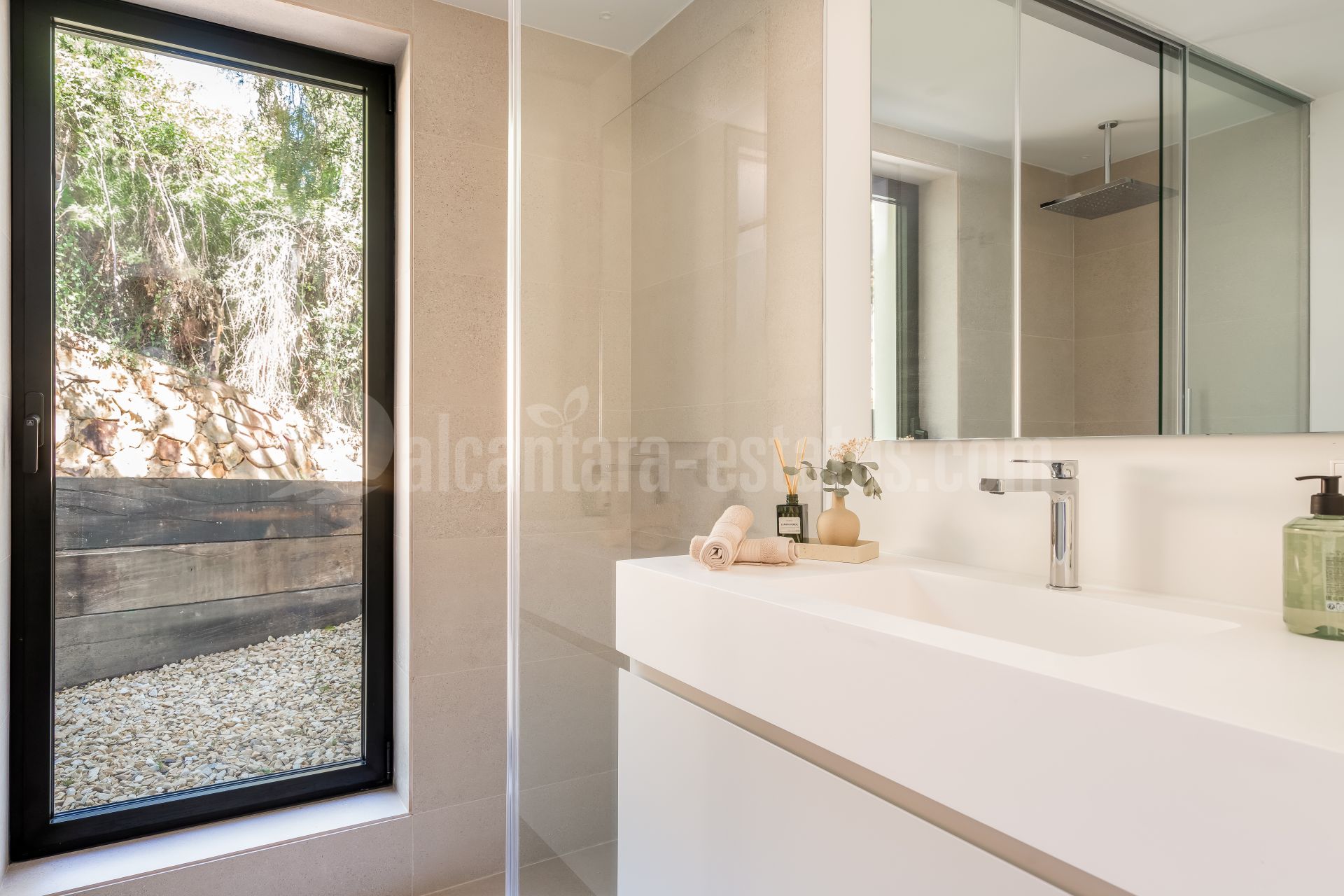 Villa in Los Naranjos Hill Club, Marbella