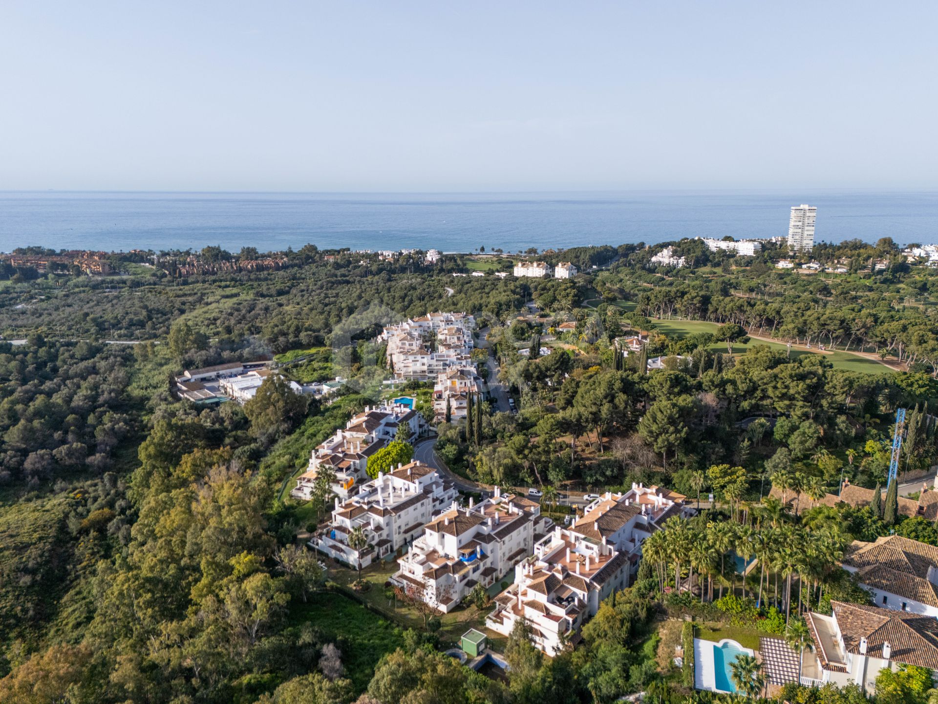 This penthouse represents the best of Marbella living, combining luxury, comfort, and a prime location in one of the most sought-after areas of the Costa del Sol.