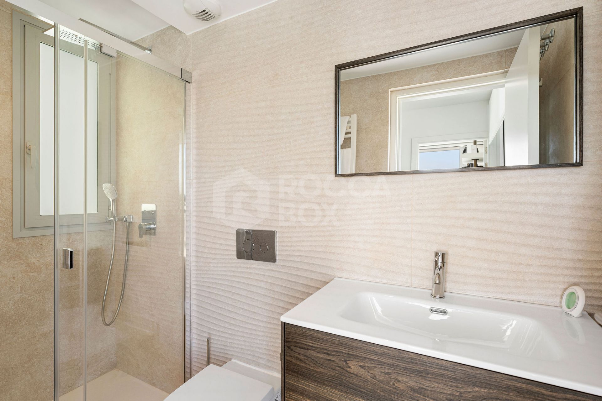 Contemporary Frontline Golf Villa with Panoramic Views in La Reserva, Sotogrande