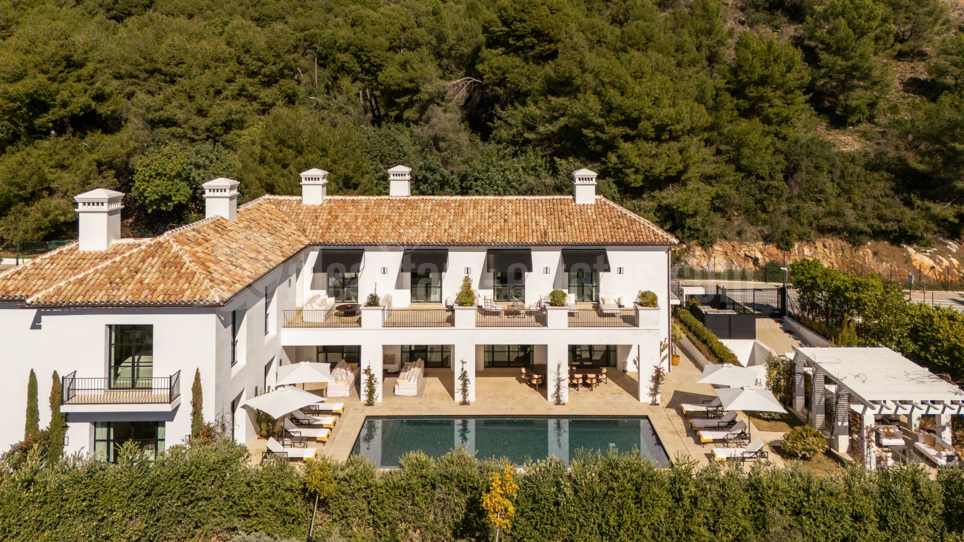 Villa in Cascada de Camojan, Marbella