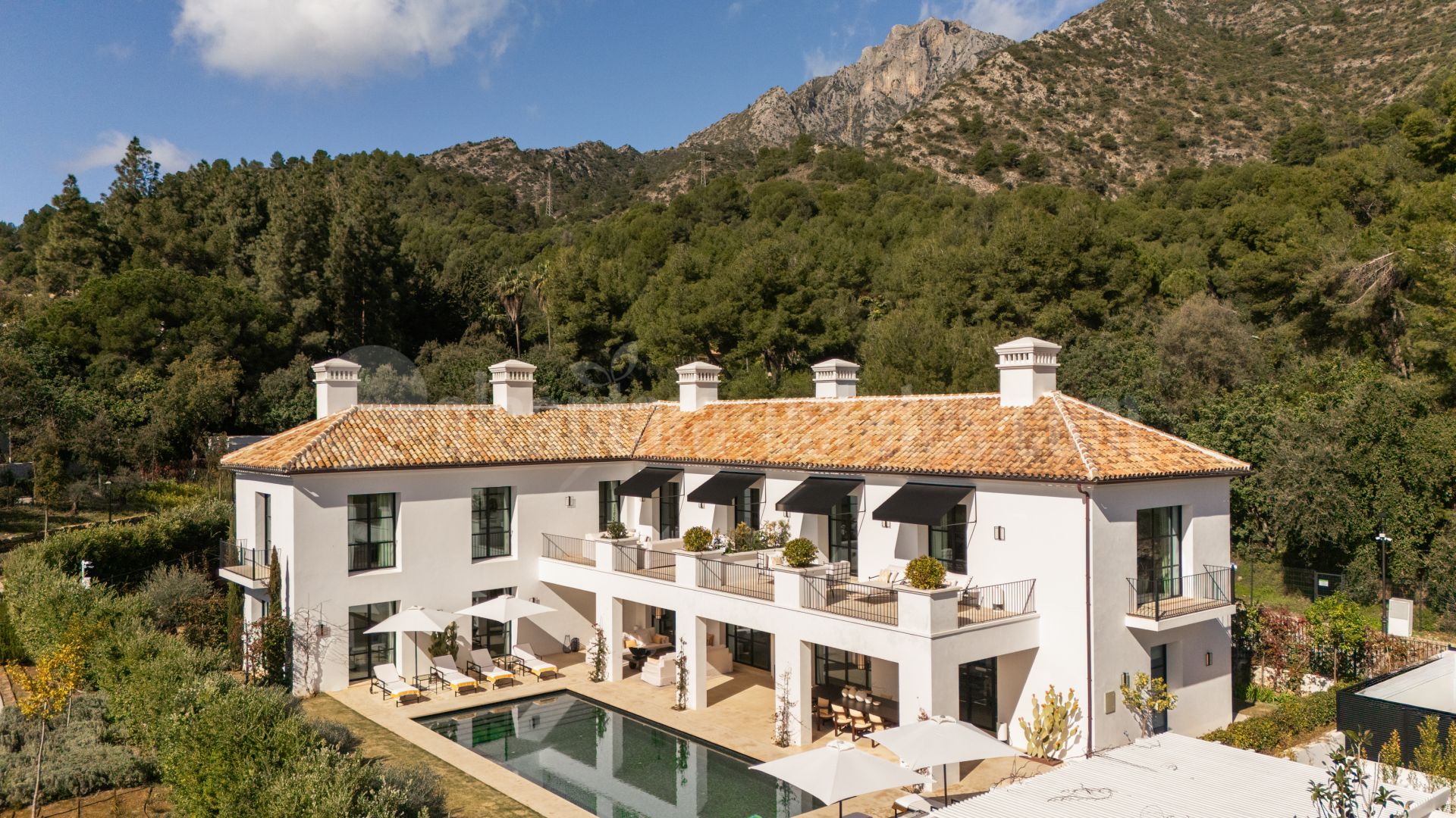 Villa in Cascada de Camojan, Marbella