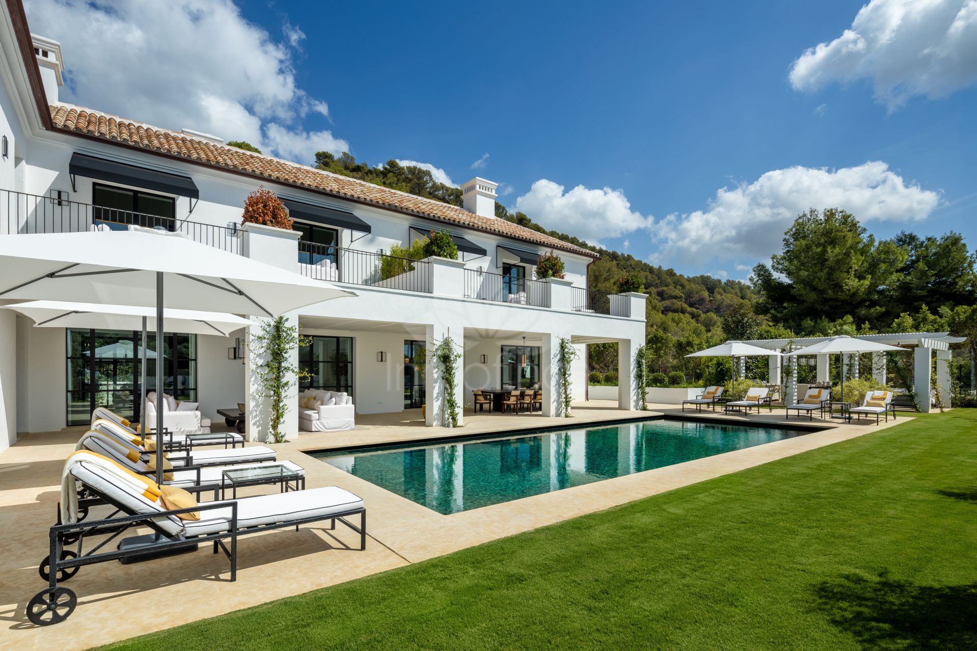 Villa in Cascada de Camojan, Marbella