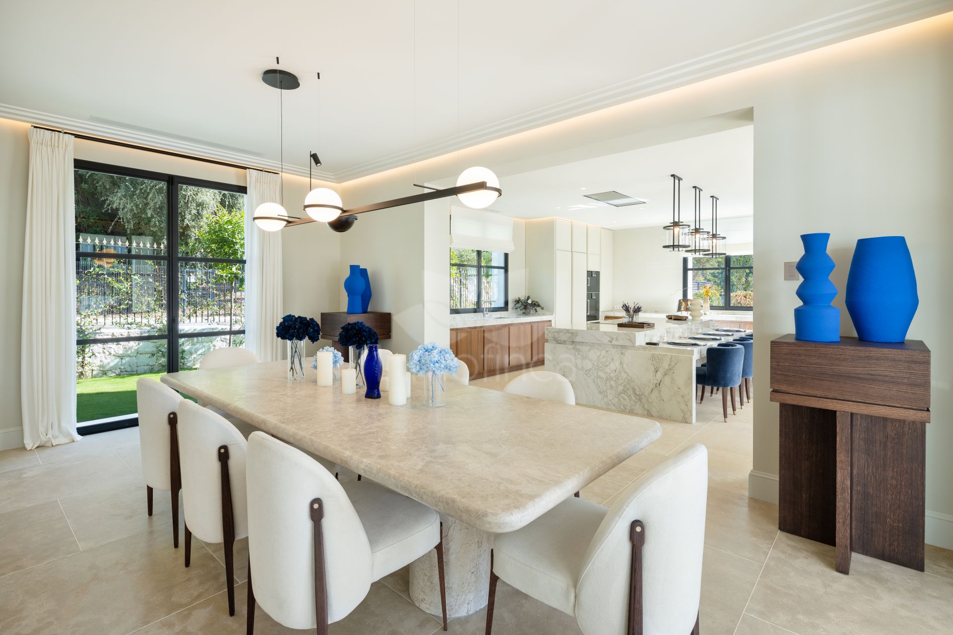 Villa in Cascada de Camojan, Marbella