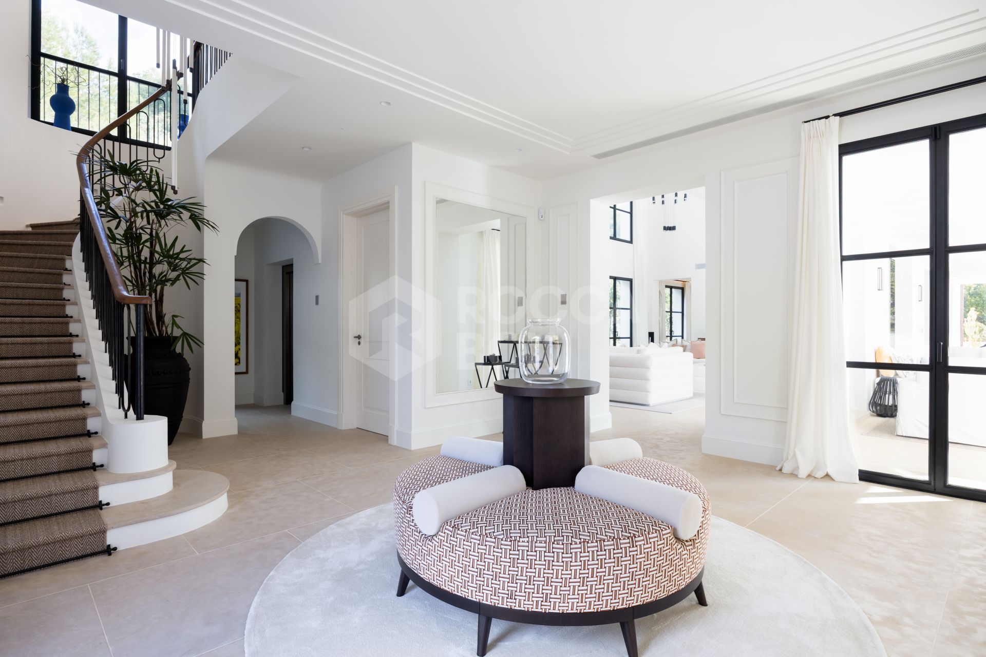 Casa Angelico in Cascada de Camoján offers timeless elegance, panoramic Mediterranean views, and luxury living in Marbella’s most exclusive enclave.