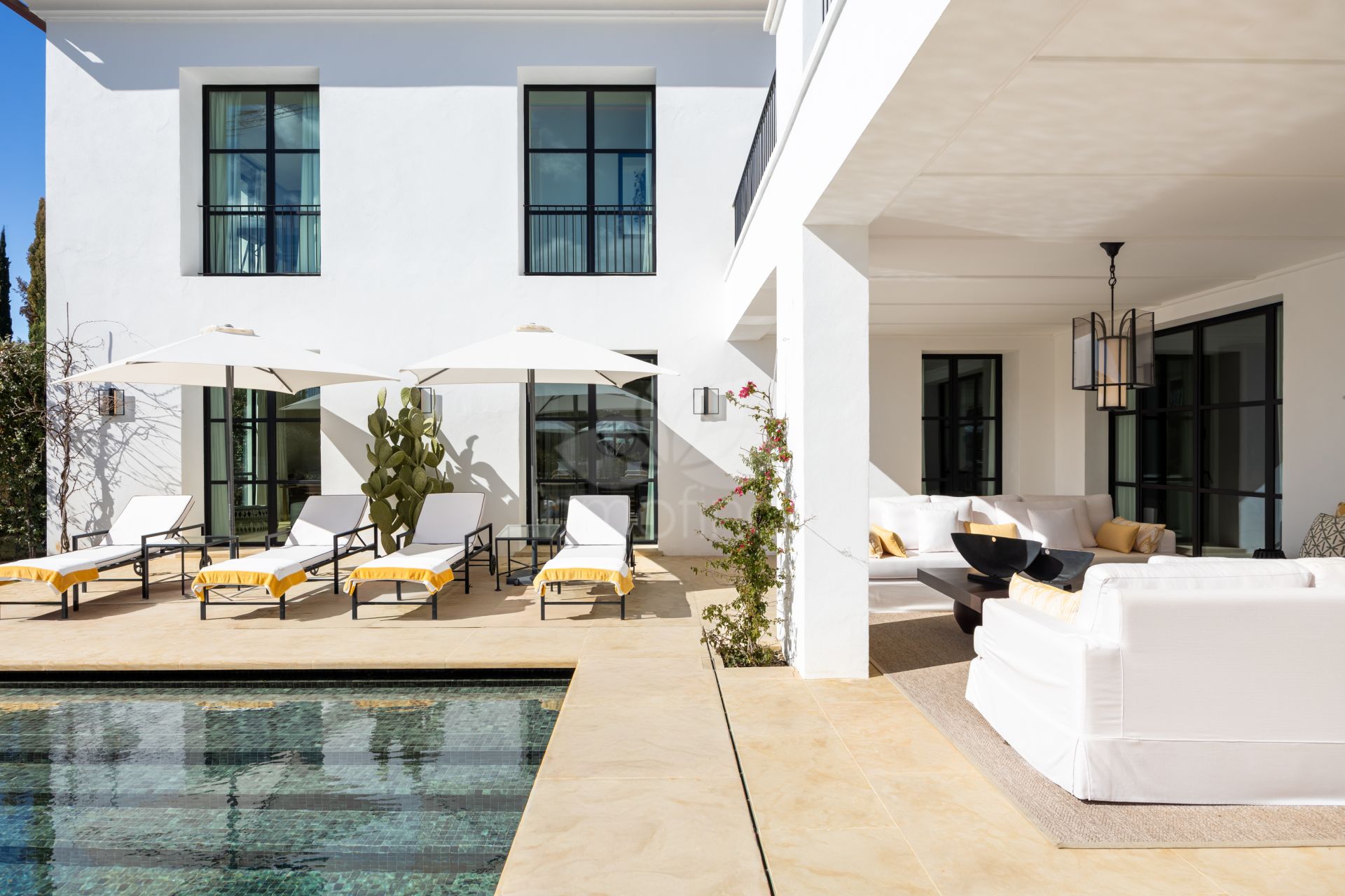 Villa en Cascada de Camojan, Marbella