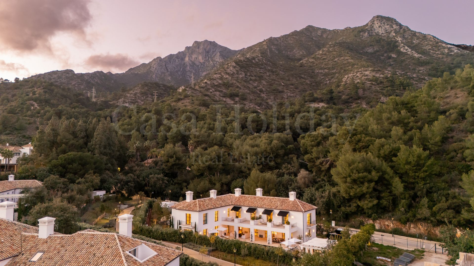Villa in Cascada de Camojan, Marbella