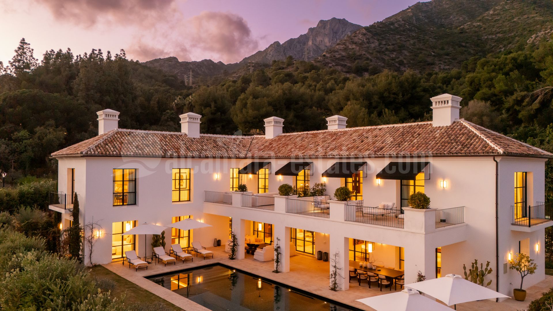 Villa in Cascada de Camojan, Marbella