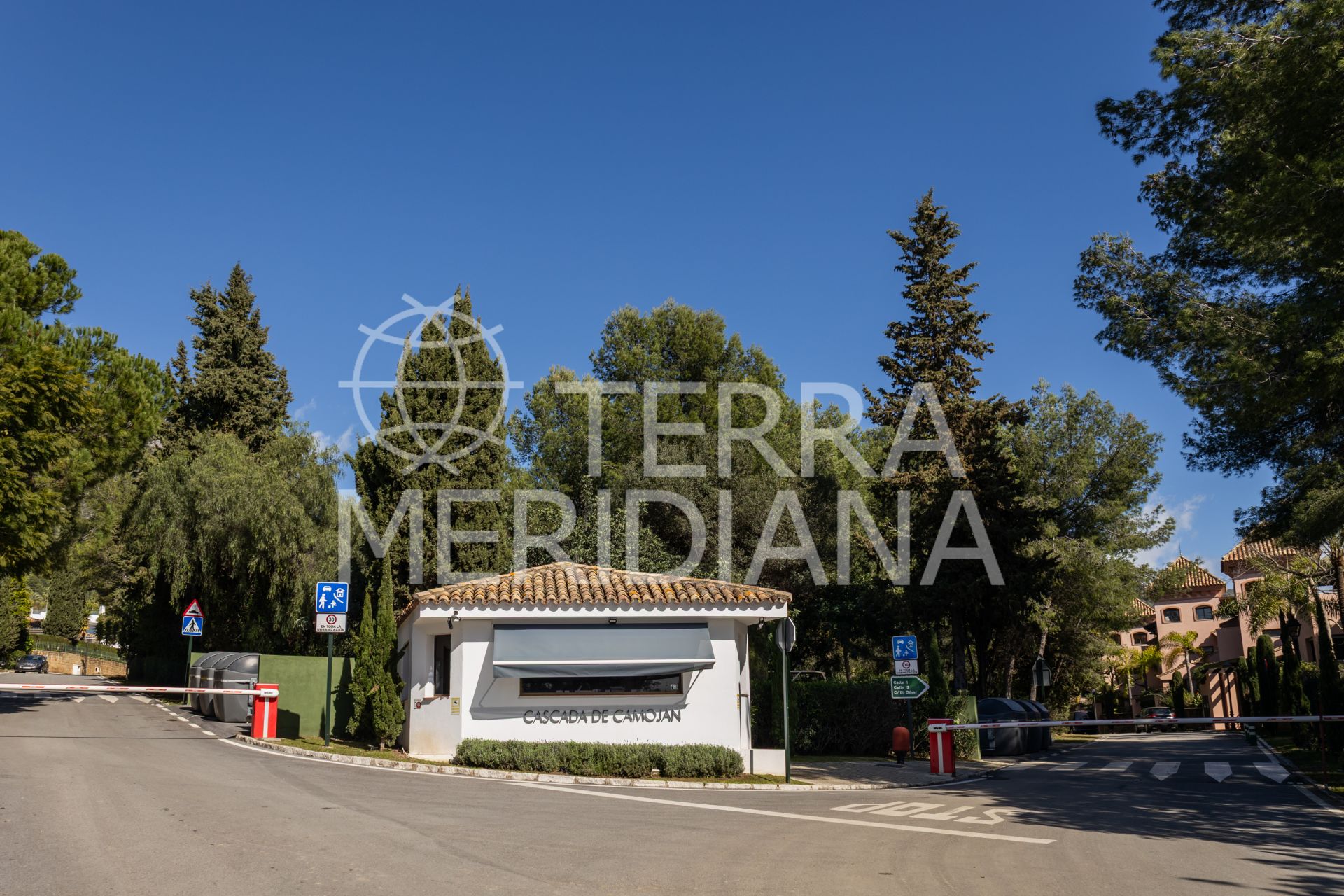 Villa in Cascada de Camojan, Marbella