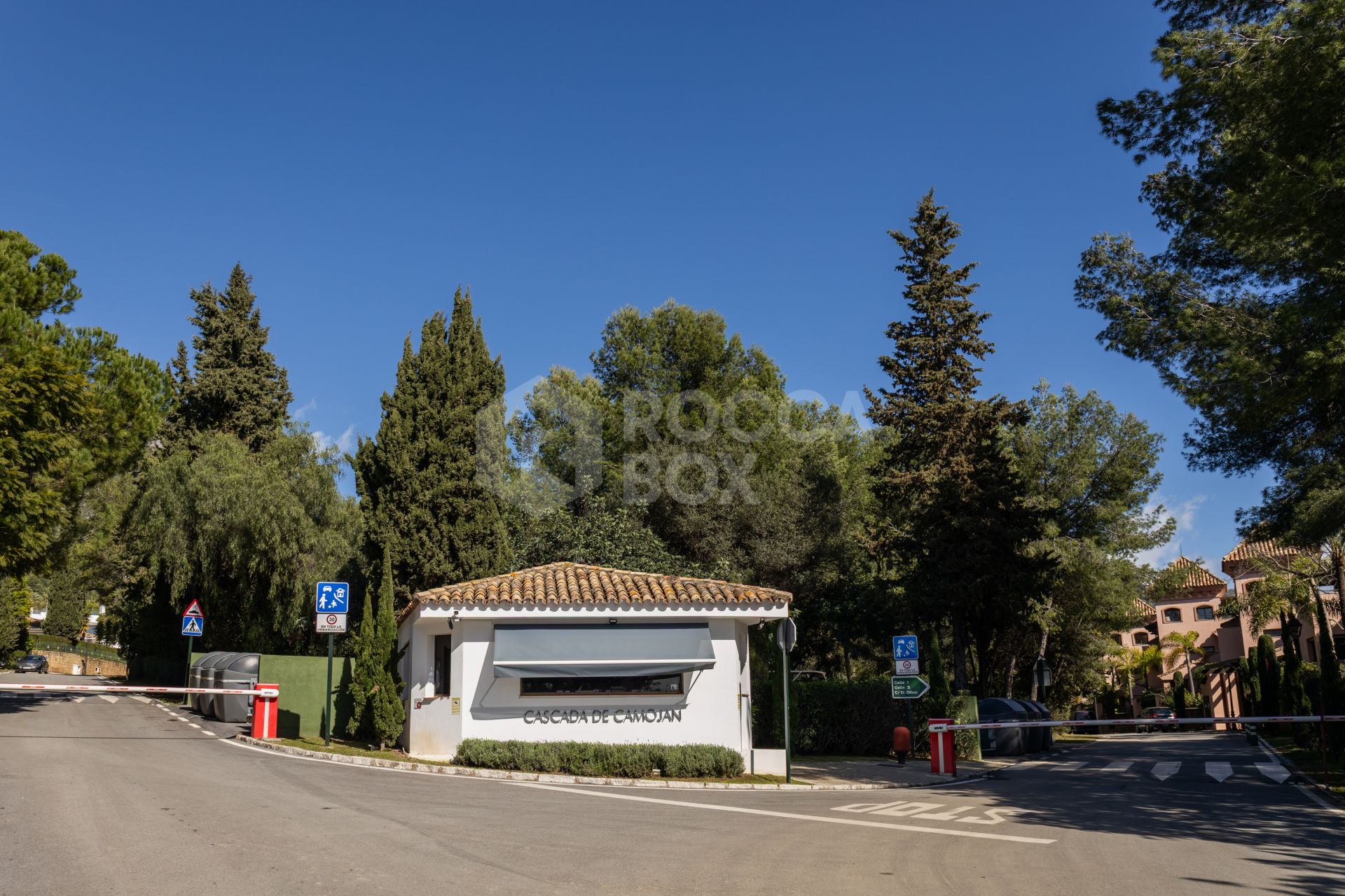 Casa Angelico in Cascada de Camoján offers timeless elegance, panoramic Mediterranean views, and luxury living in Marbella’s most exclusive enclave.
