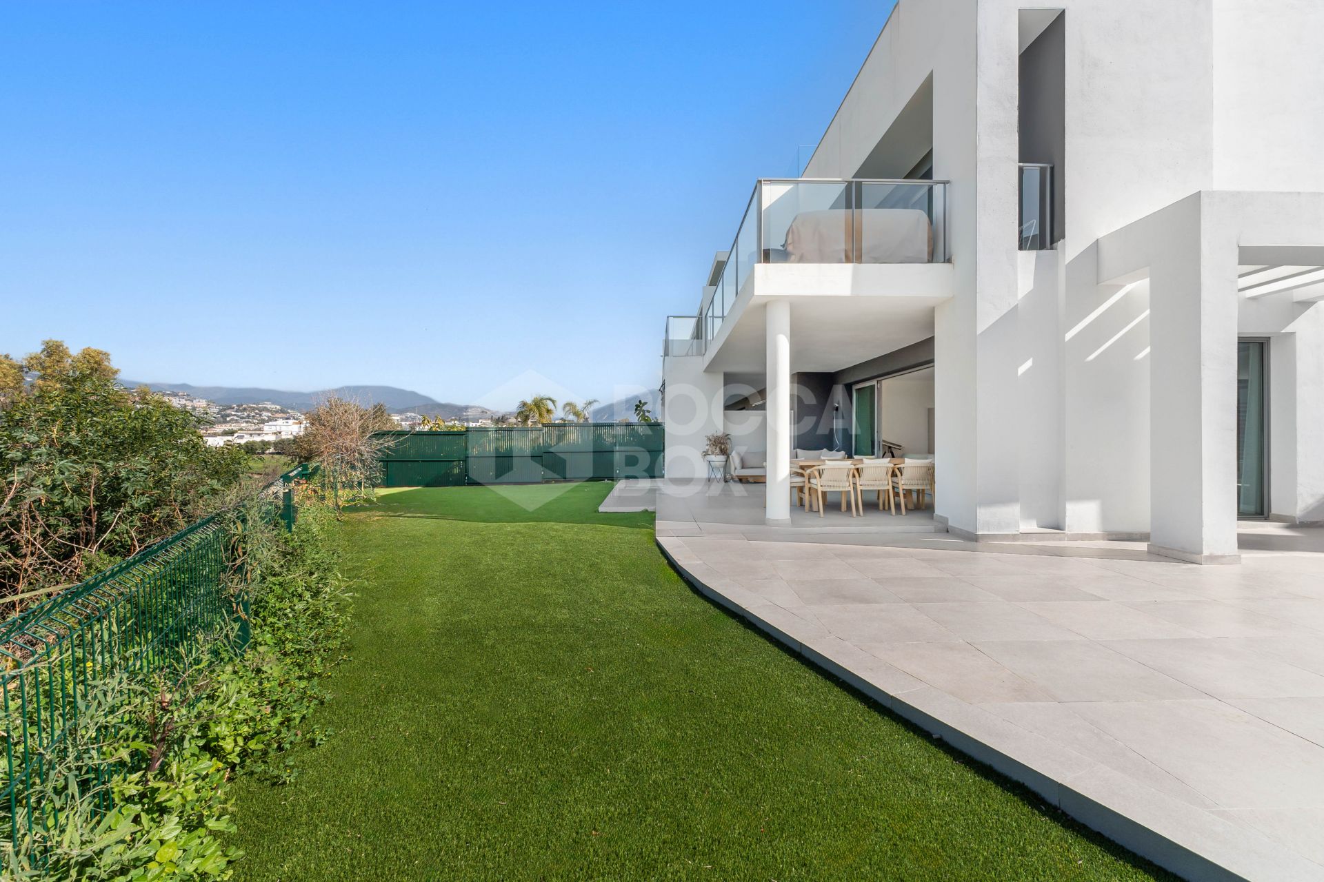 Semi-detached Villa Treetops in Guadalmina, a luxurious contemporary villa with mountain views