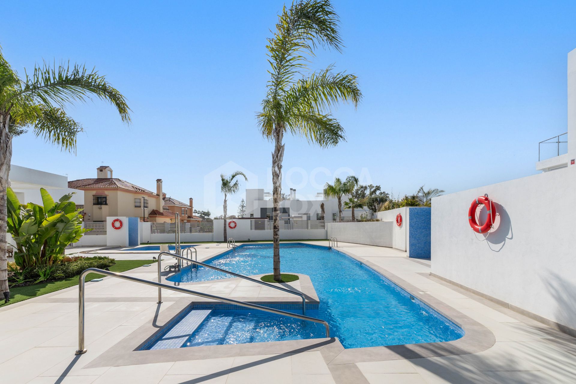 Semi-detached Villa Treetops in Guadalmina, a luxurious contemporary villa with mountain views