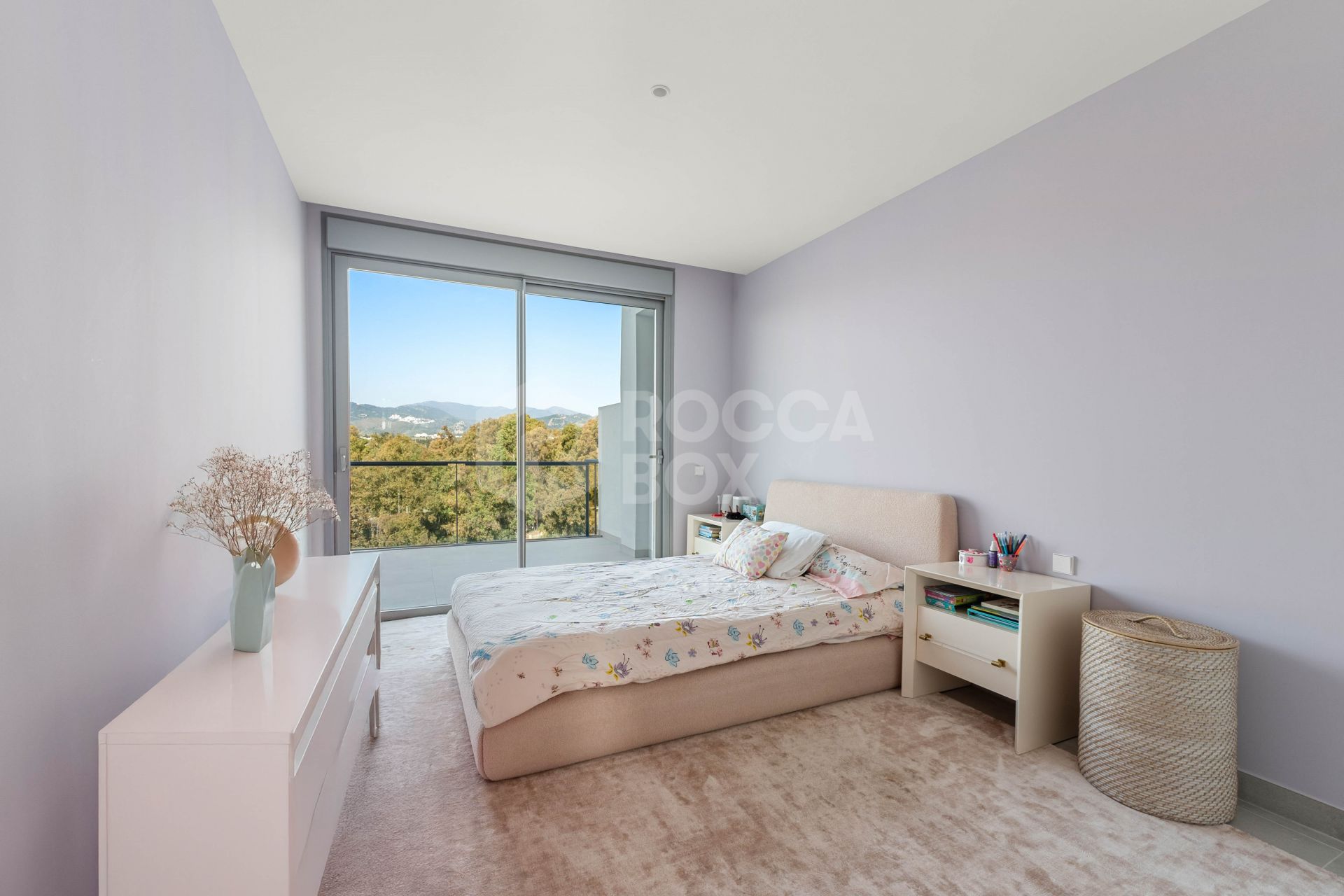 Semi-detached Villa Treetops in Guadalmina, a luxurious contemporary villa with mountain views