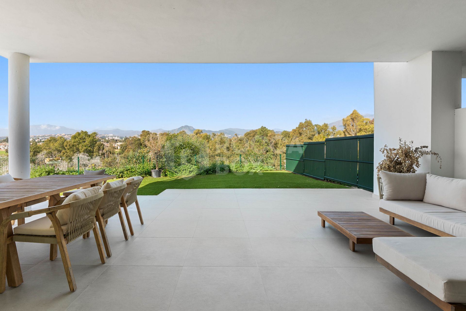 Semi-detached Villa Treetops in Guadalmina, a luxurious contemporary villa with mountain views