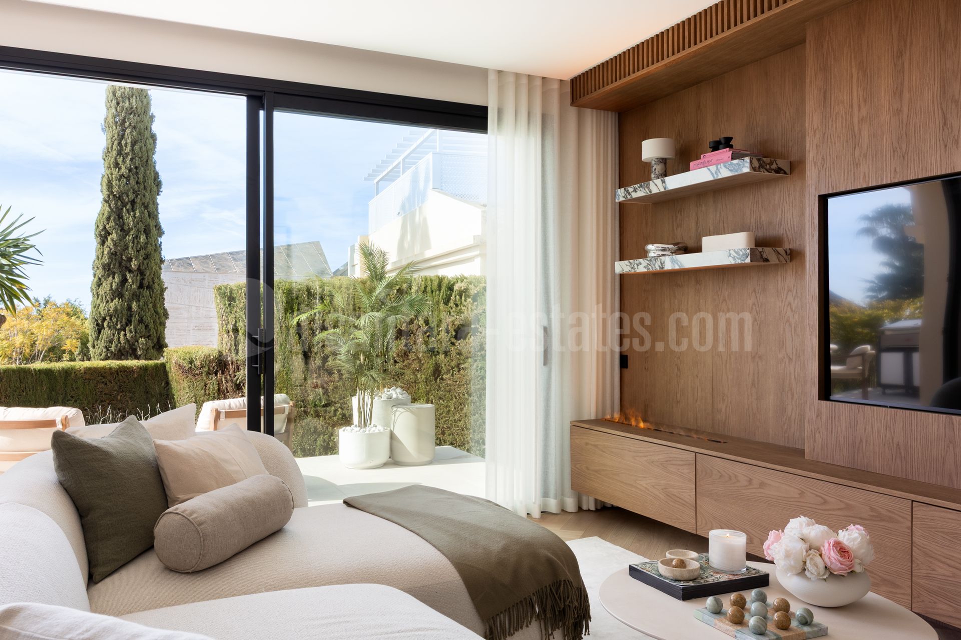 Town House in El Herrojo, Benahavis