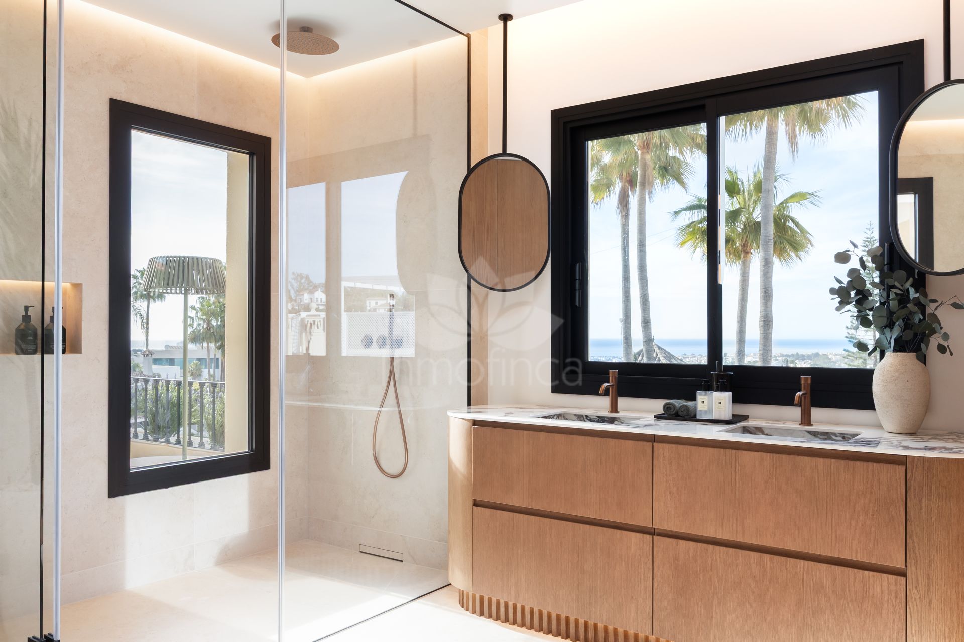 Adosado en El Herrojo, Benahavis