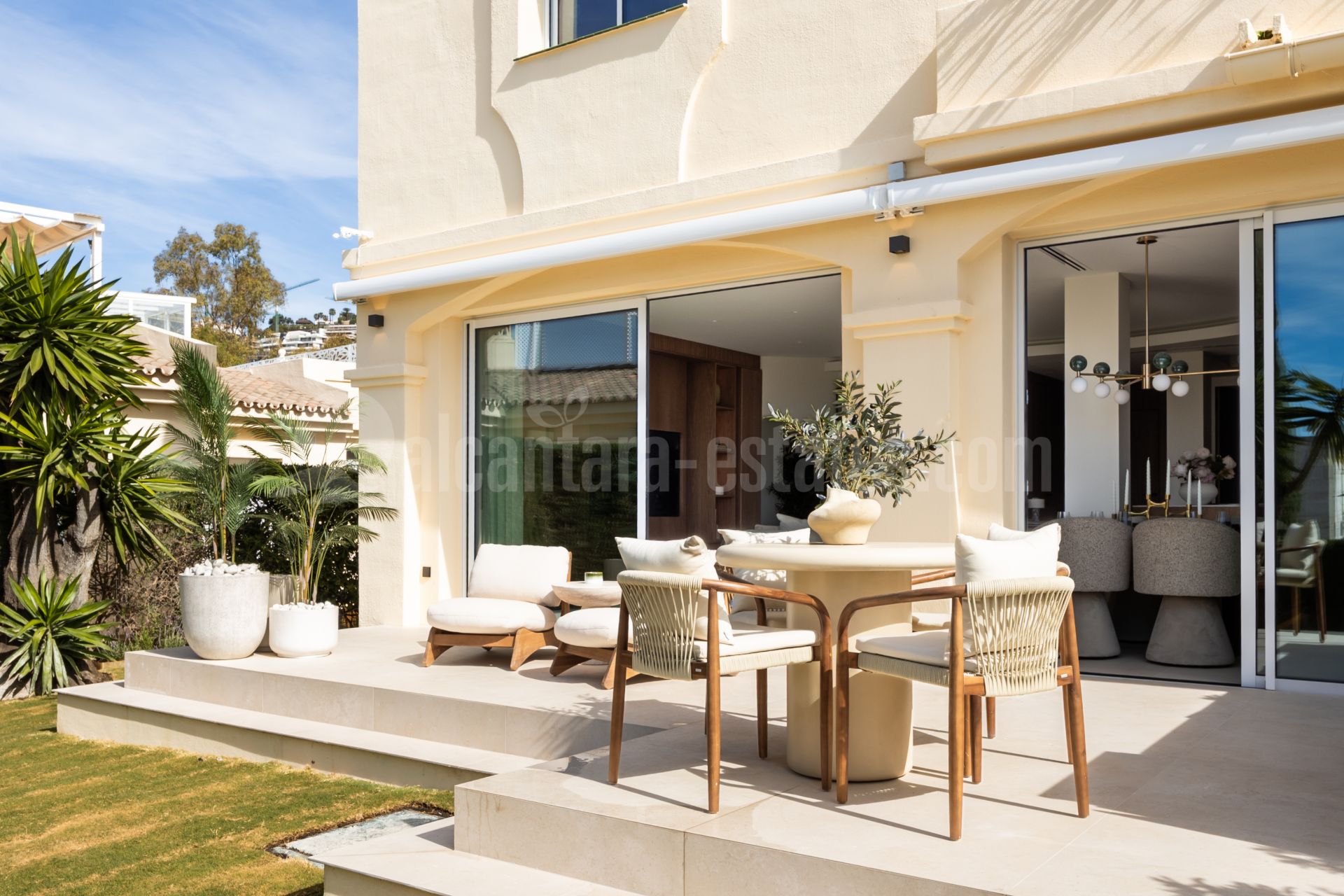 Town House in El Herrojo, Benahavis